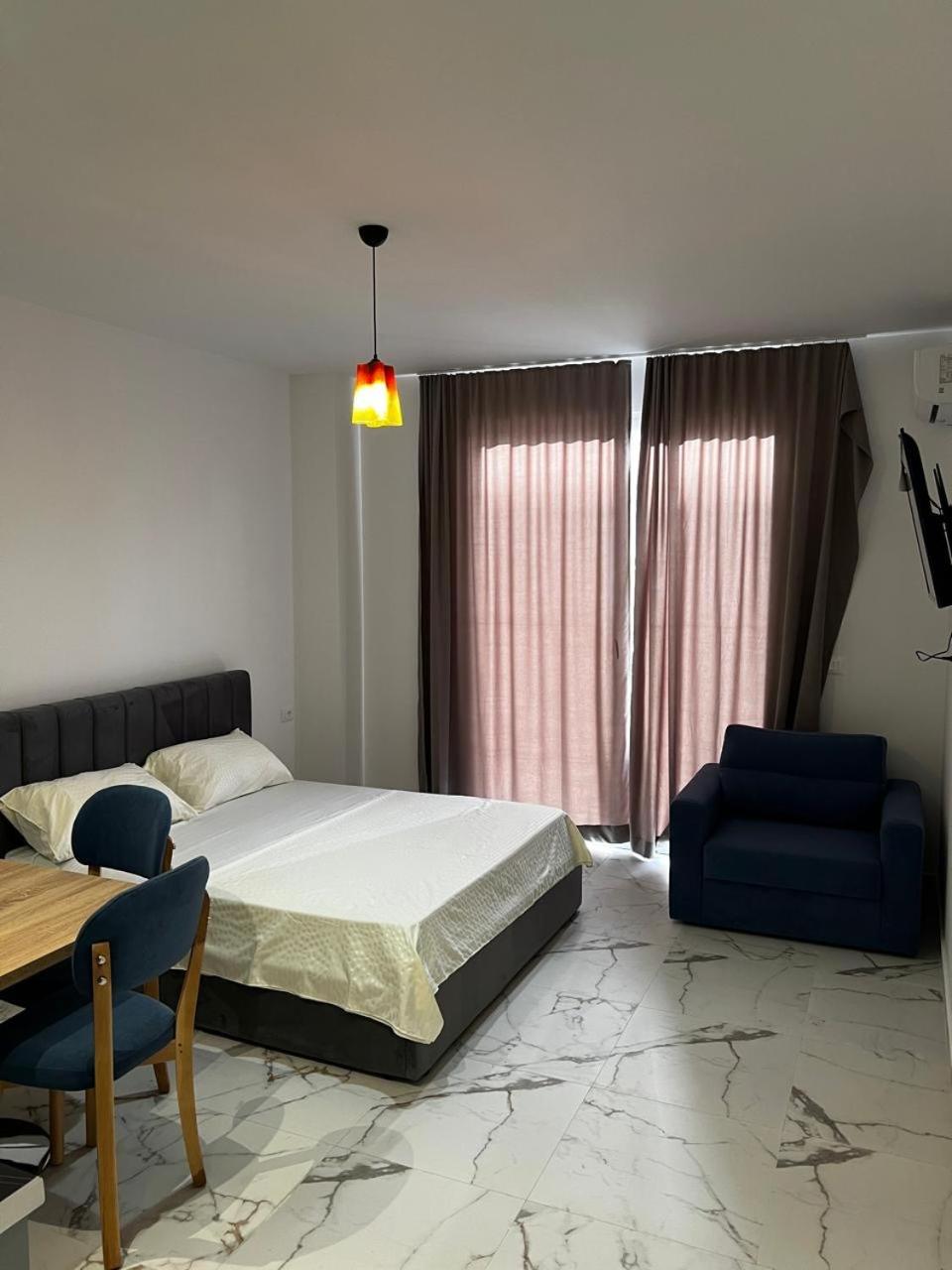 All season apartments
