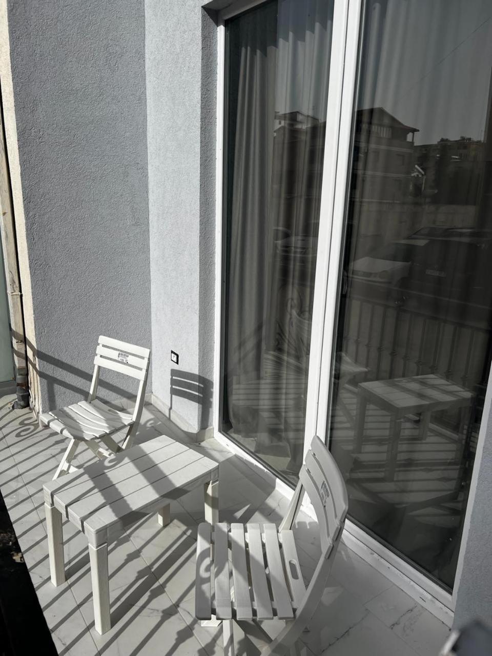 All season apartments
