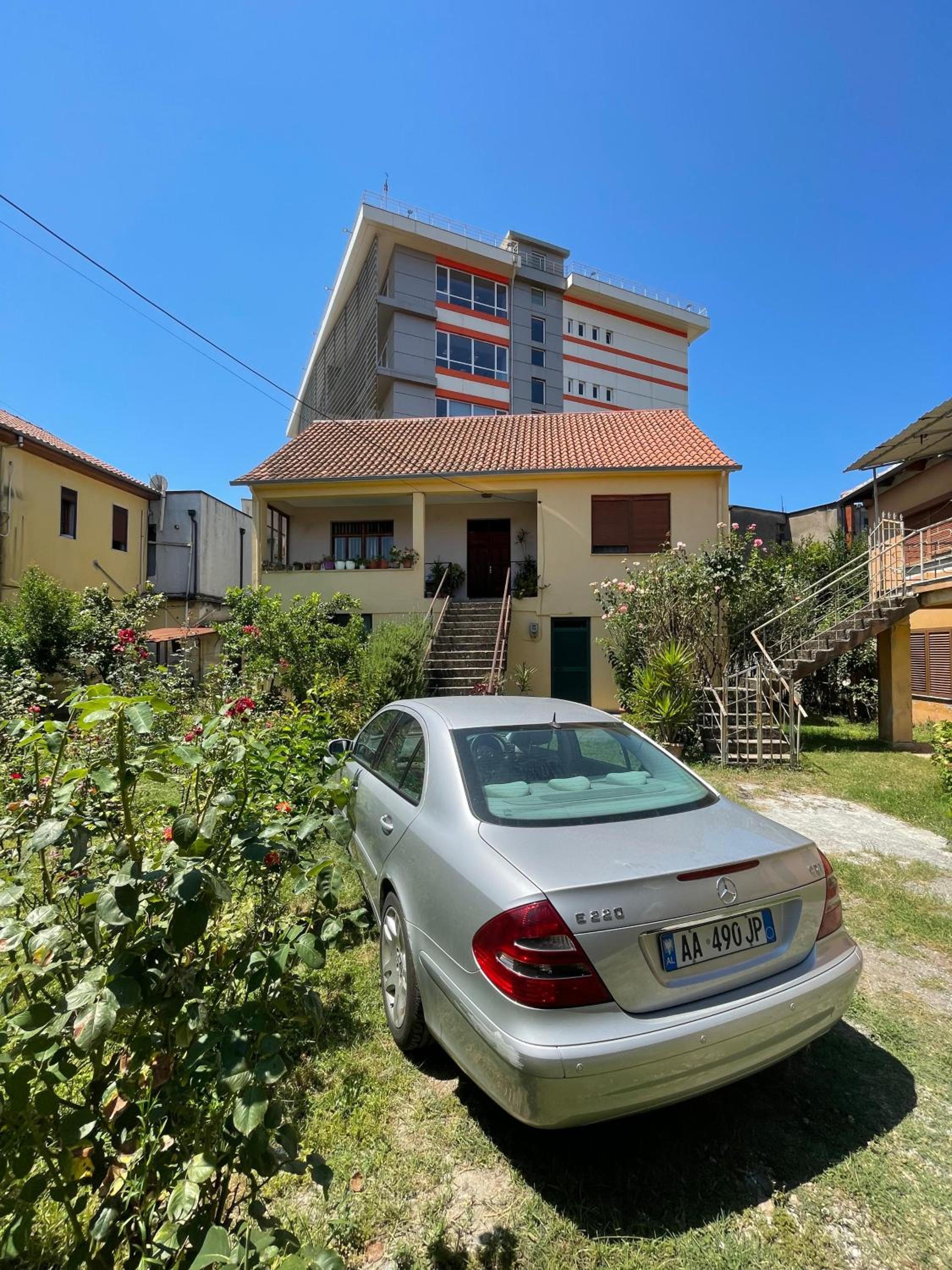 Hysa Guest House