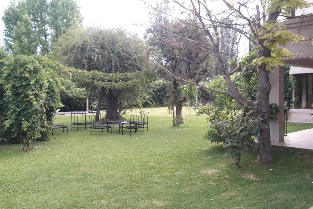 casa en el corazon de chacras de coria