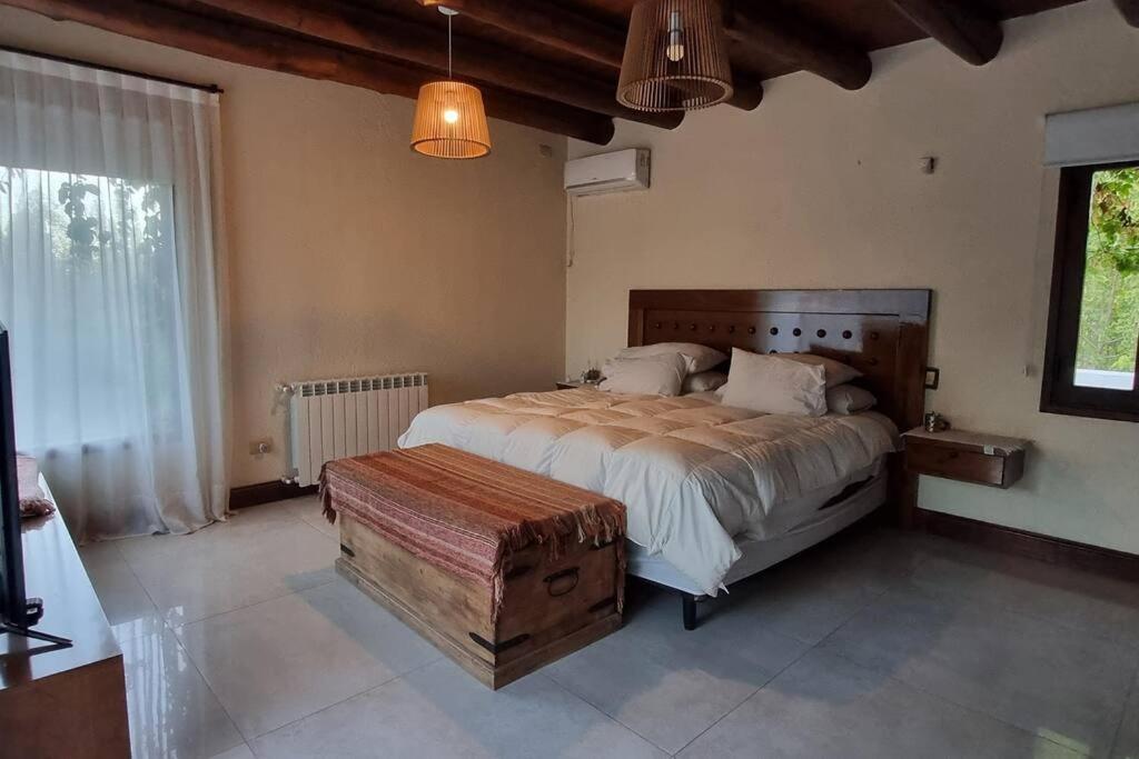 casa en el corazon de chacras de coria
