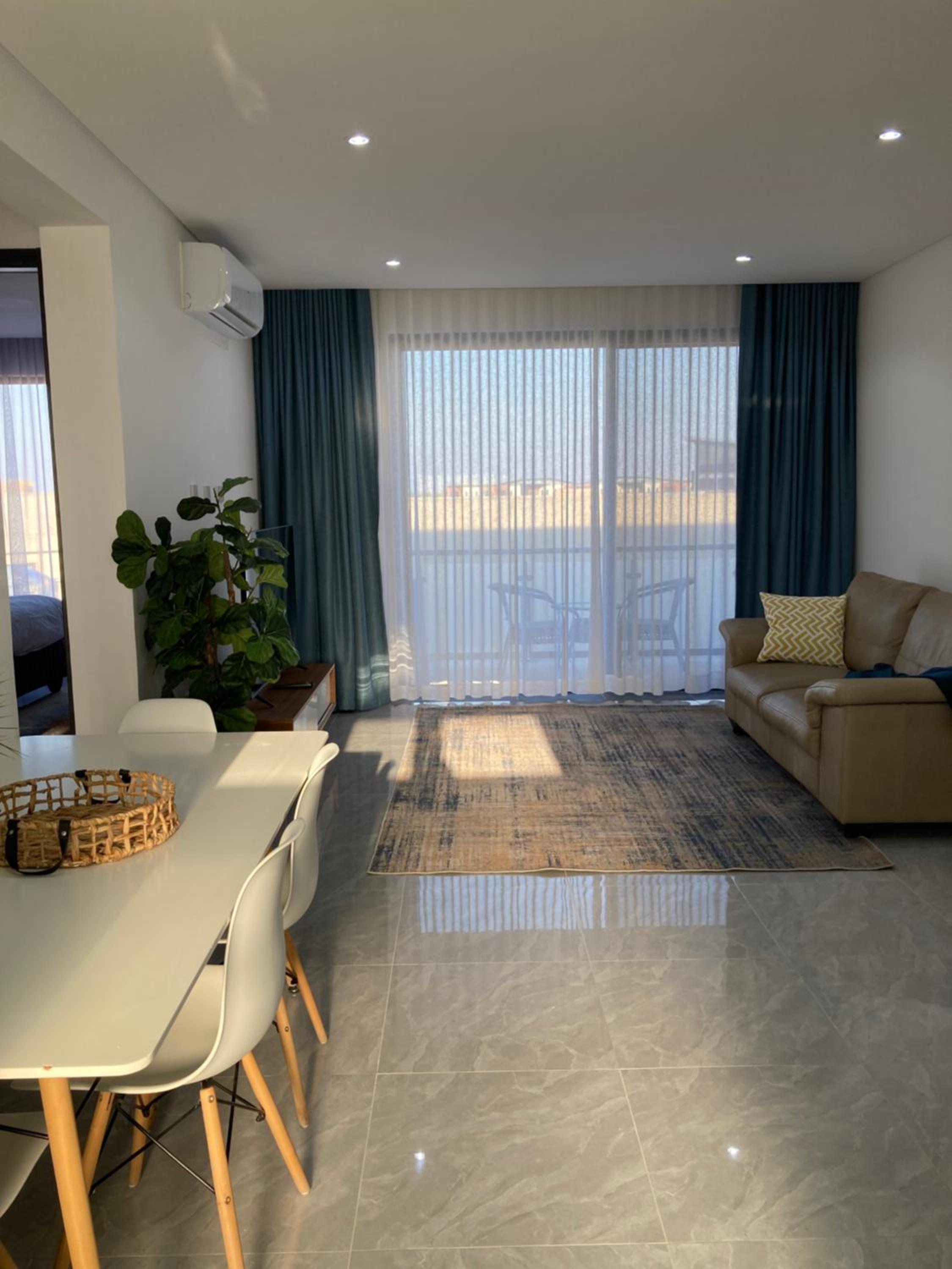 Urban Awe Apartment- Setlhoa