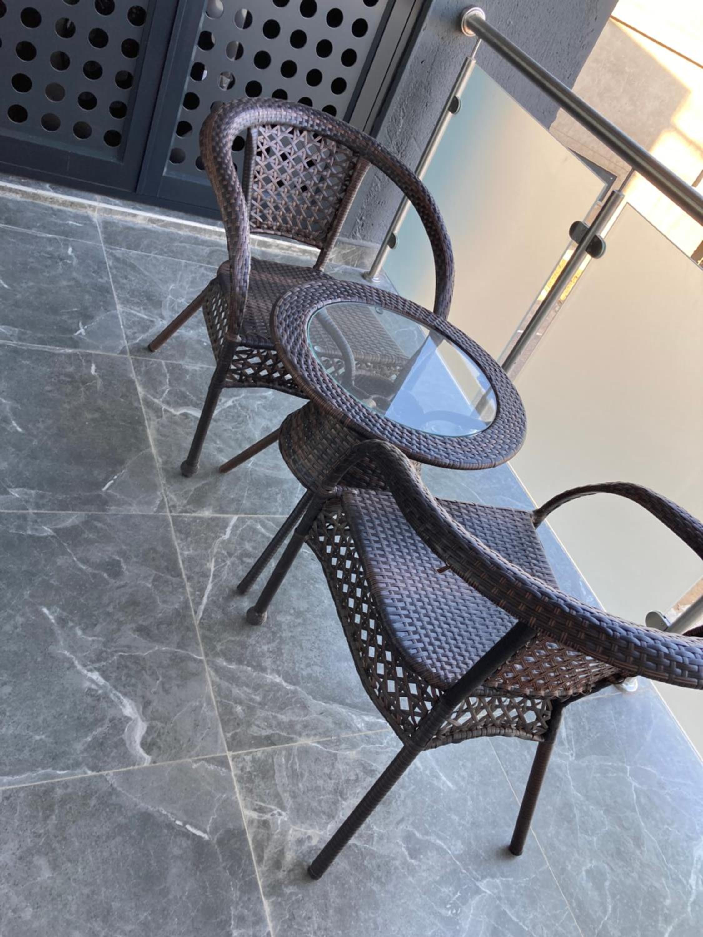 Urban Awe Apartment- Setlhoa