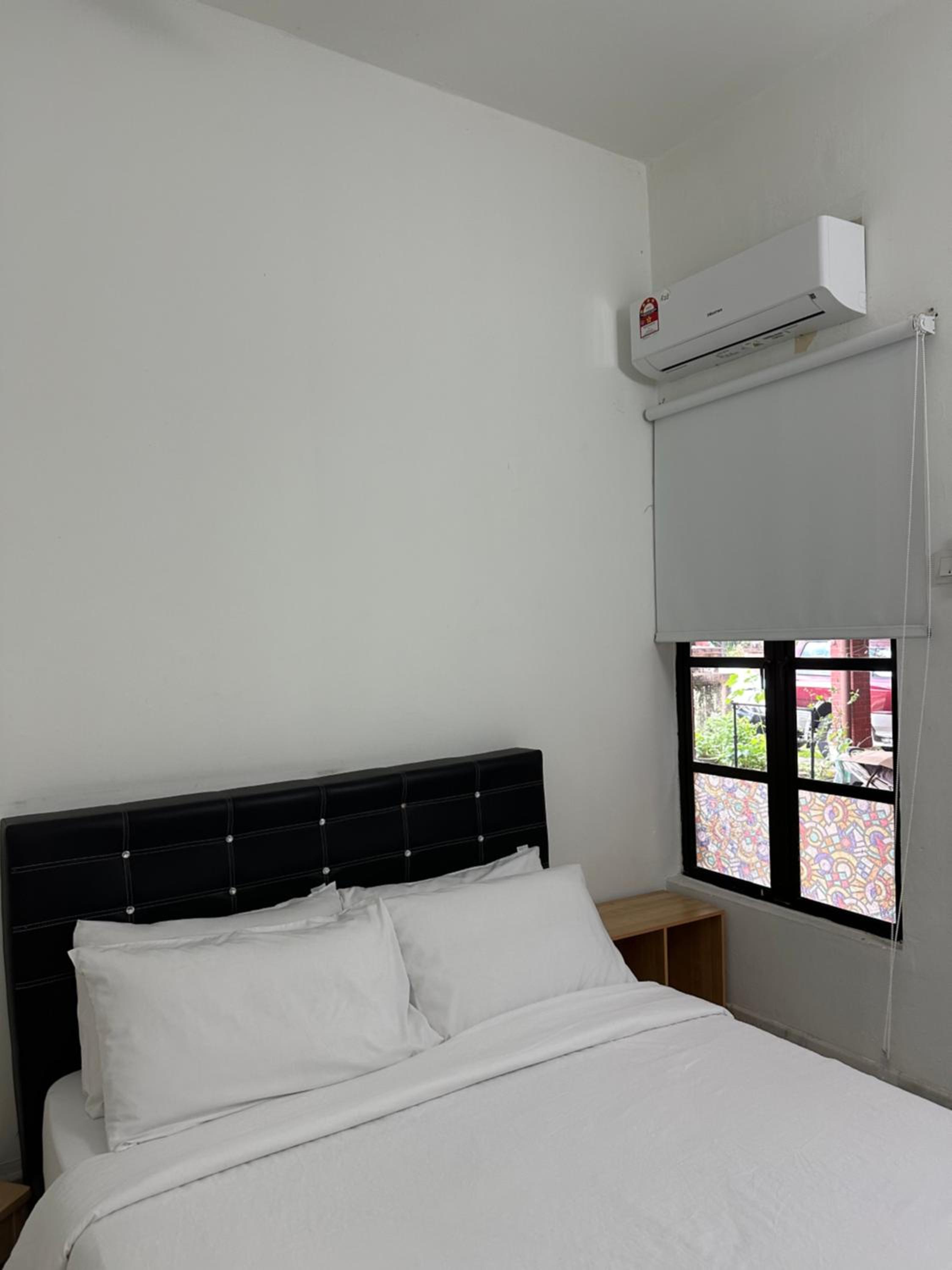 Desa Damai Homestay fully air cond and self check in #7 pax