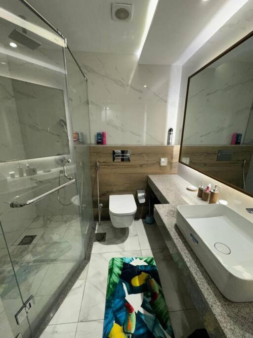 Apartment In DHA Phase 5 Penta Square view 2