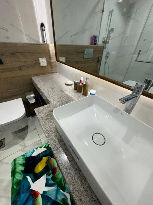 Apartment In DHA Phase 5 Penta Square view 5