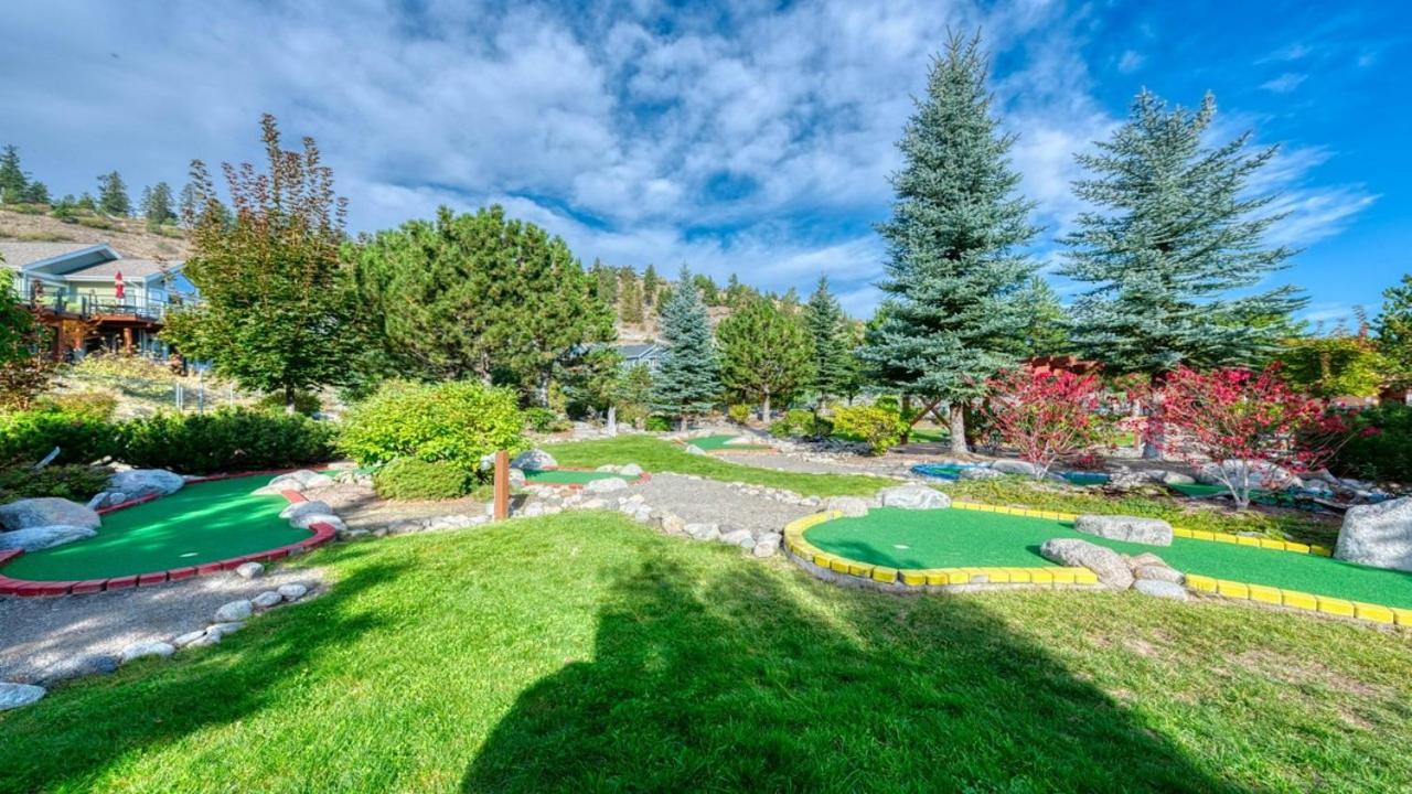 La Casa Lakeside Resort - Amazing Panoramic View Lakeside House with Pools, Hot Tubs & More!