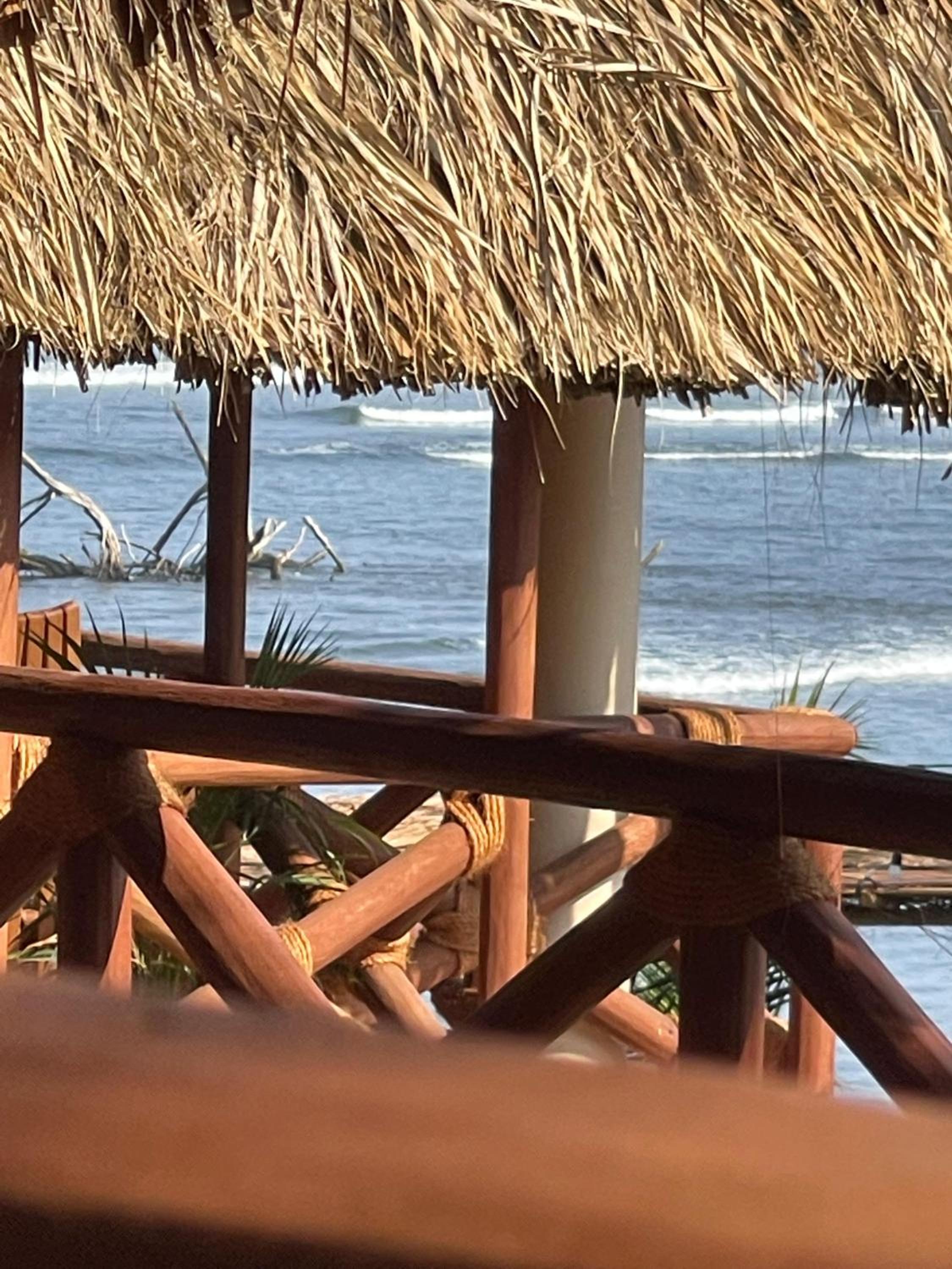 Cabaña Tulipan Punto surf Barra La Saladita