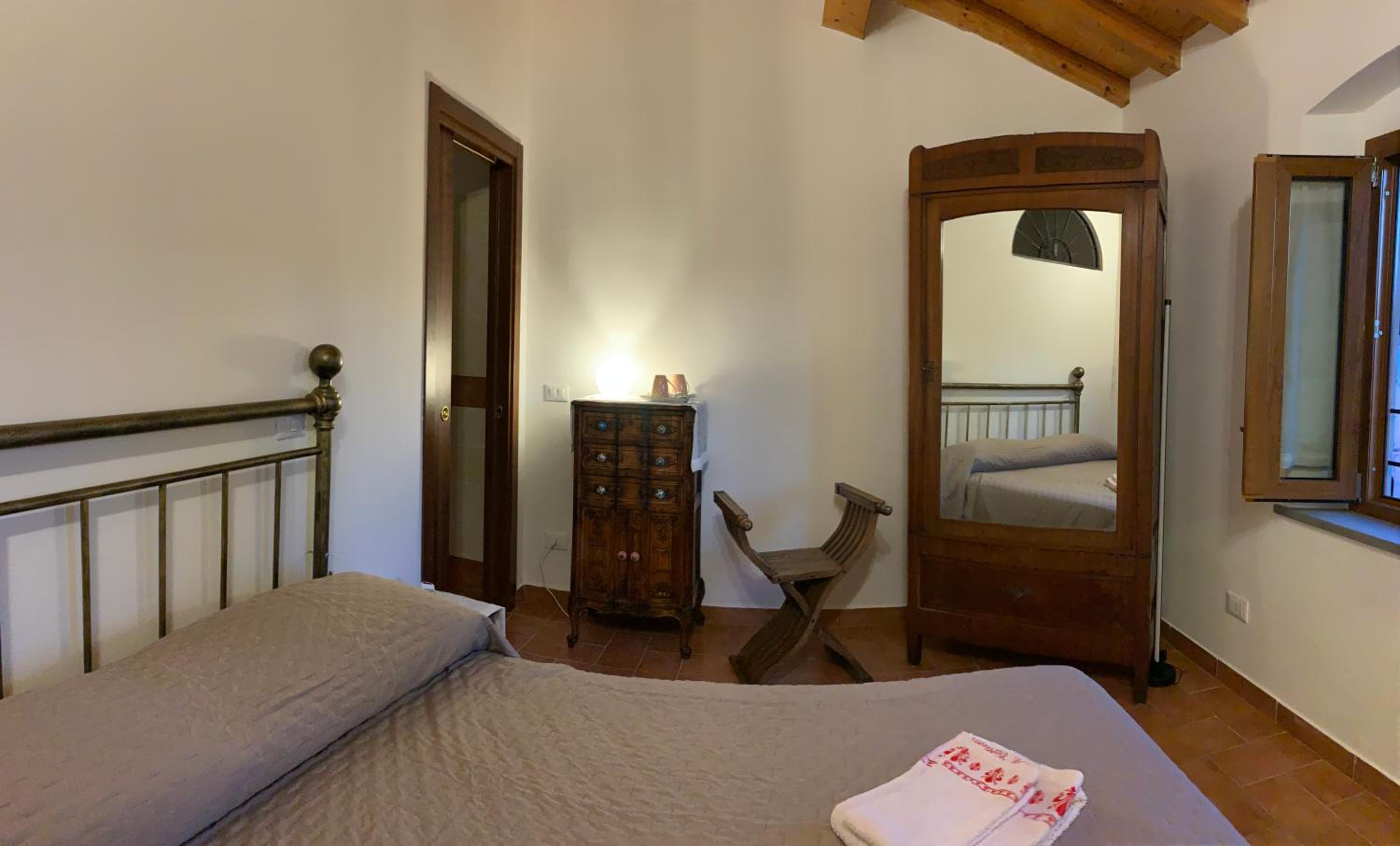 Casa del Tau view 3