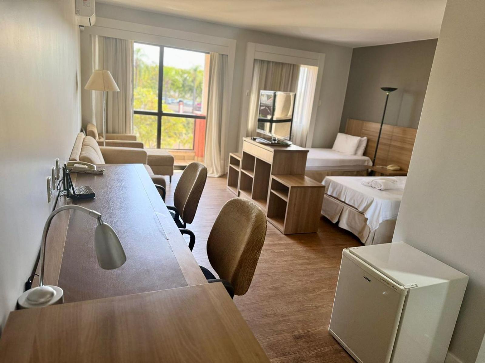 Flat Completo - LakeSide Hotel