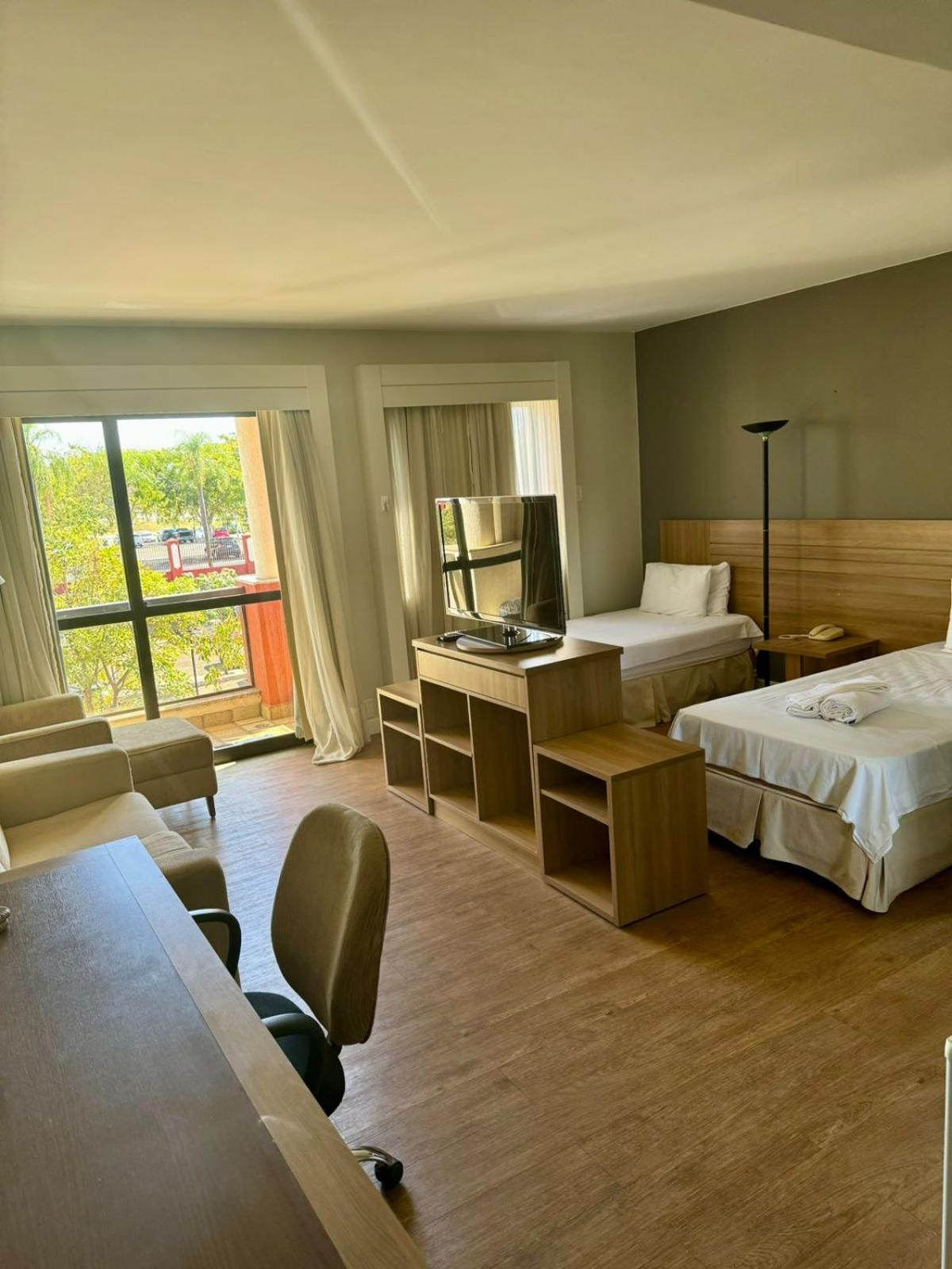 Flat Completo - LakeSide Hotel