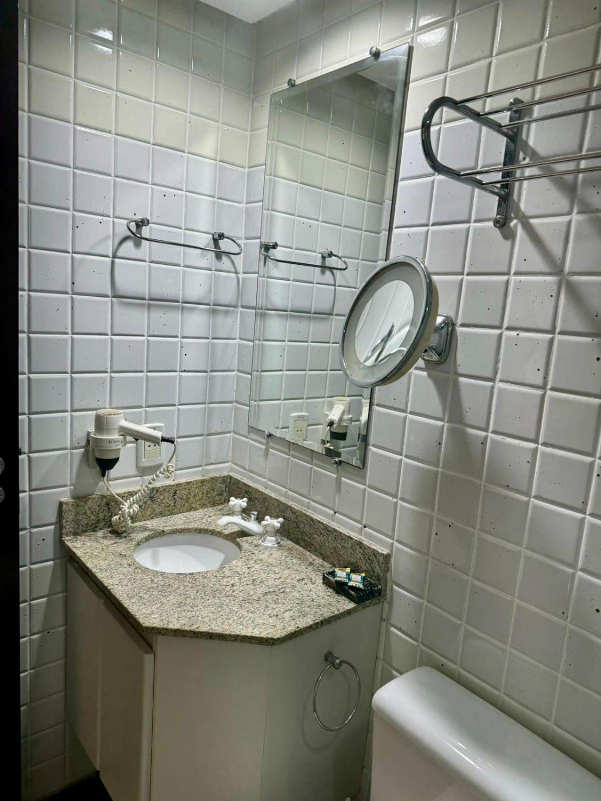 Flat Completo - LakeSide Hotel