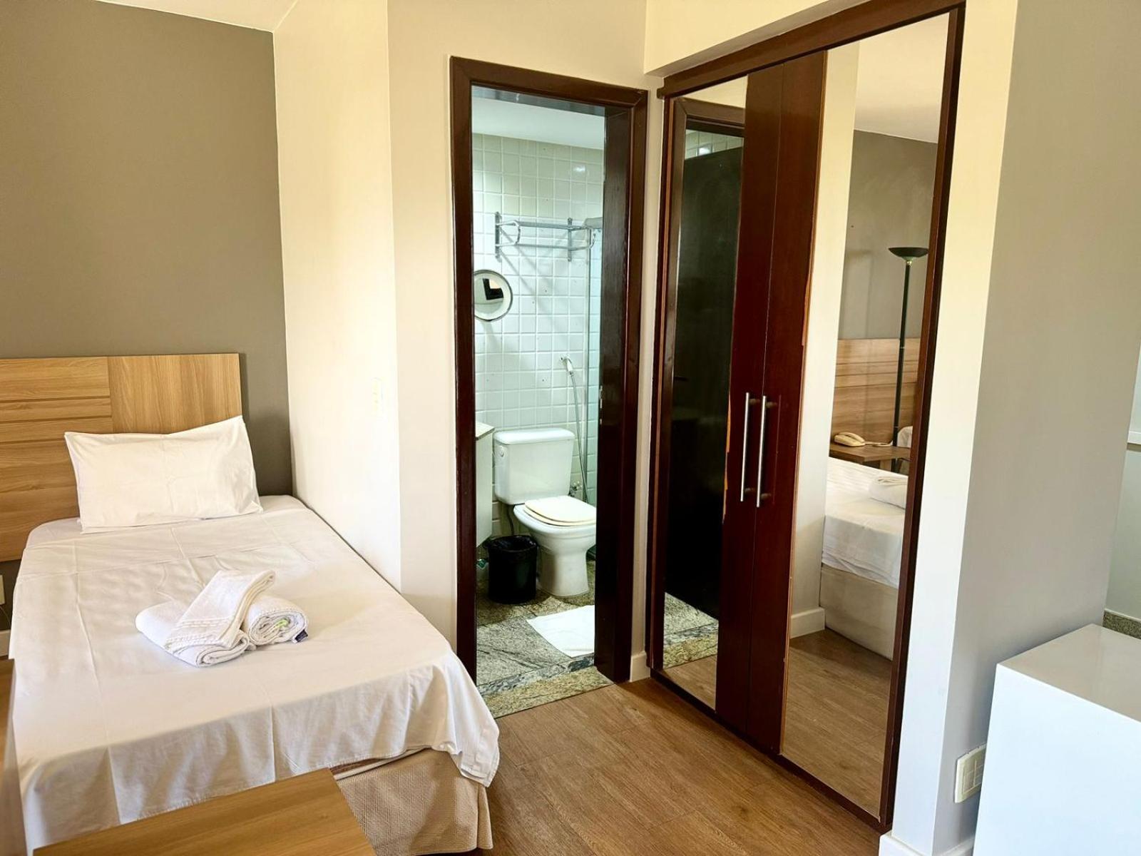 Flat Completo - LakeSide Hotel