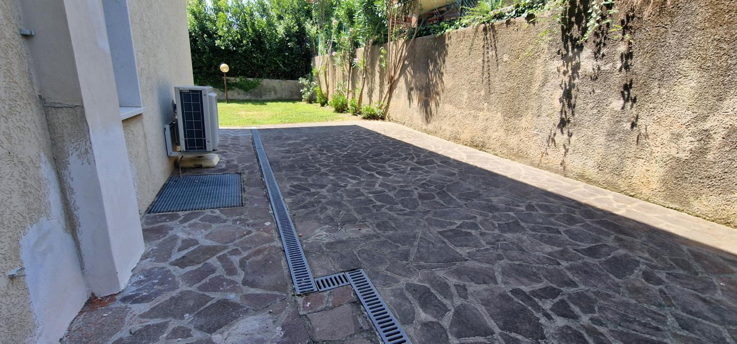 Una Spina in Paradiso Exclusive Garda Apartment view 2