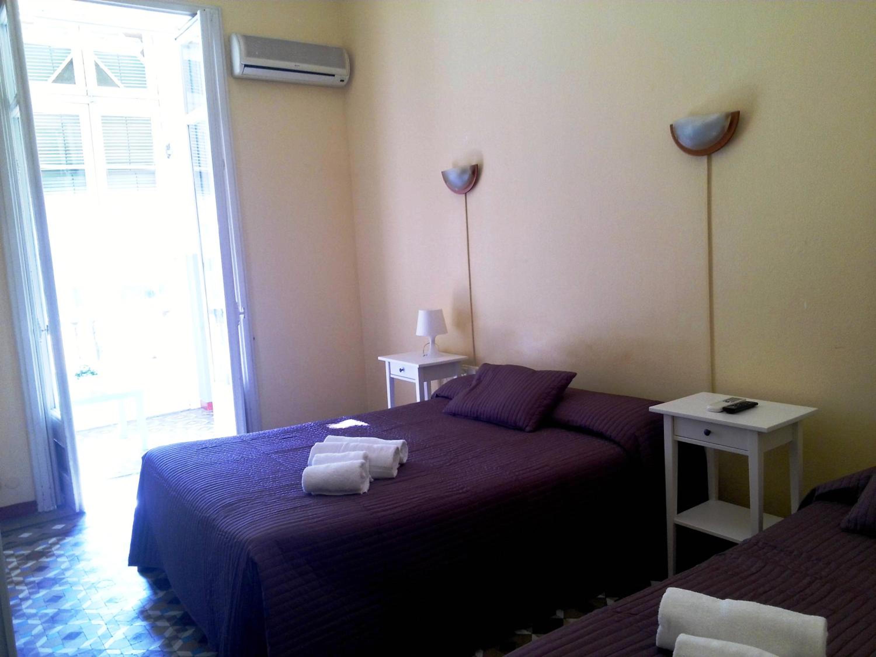 Hostal Balmes Centro