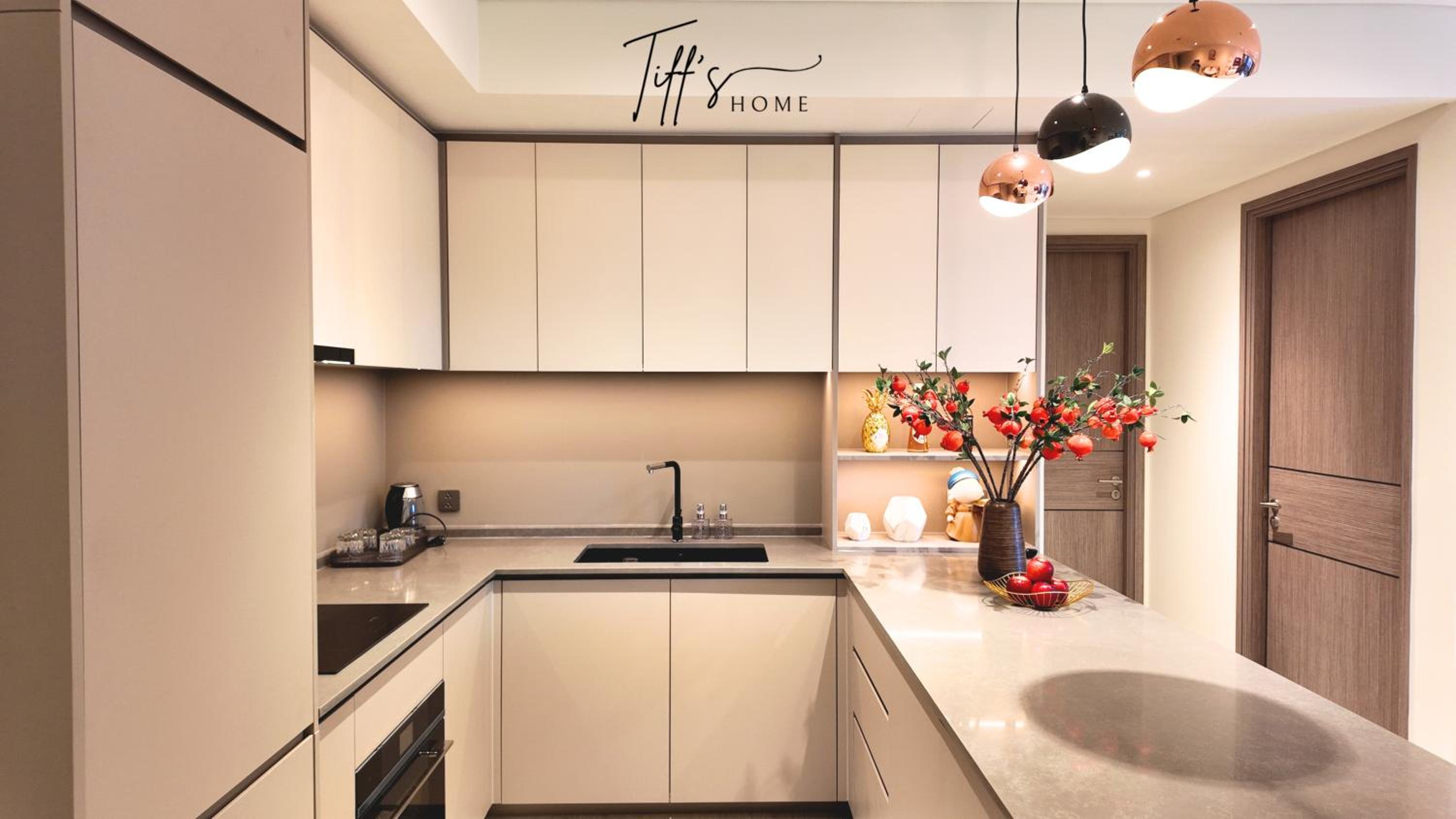 Metropole Thu Thiem - Tiff's Opera Suite