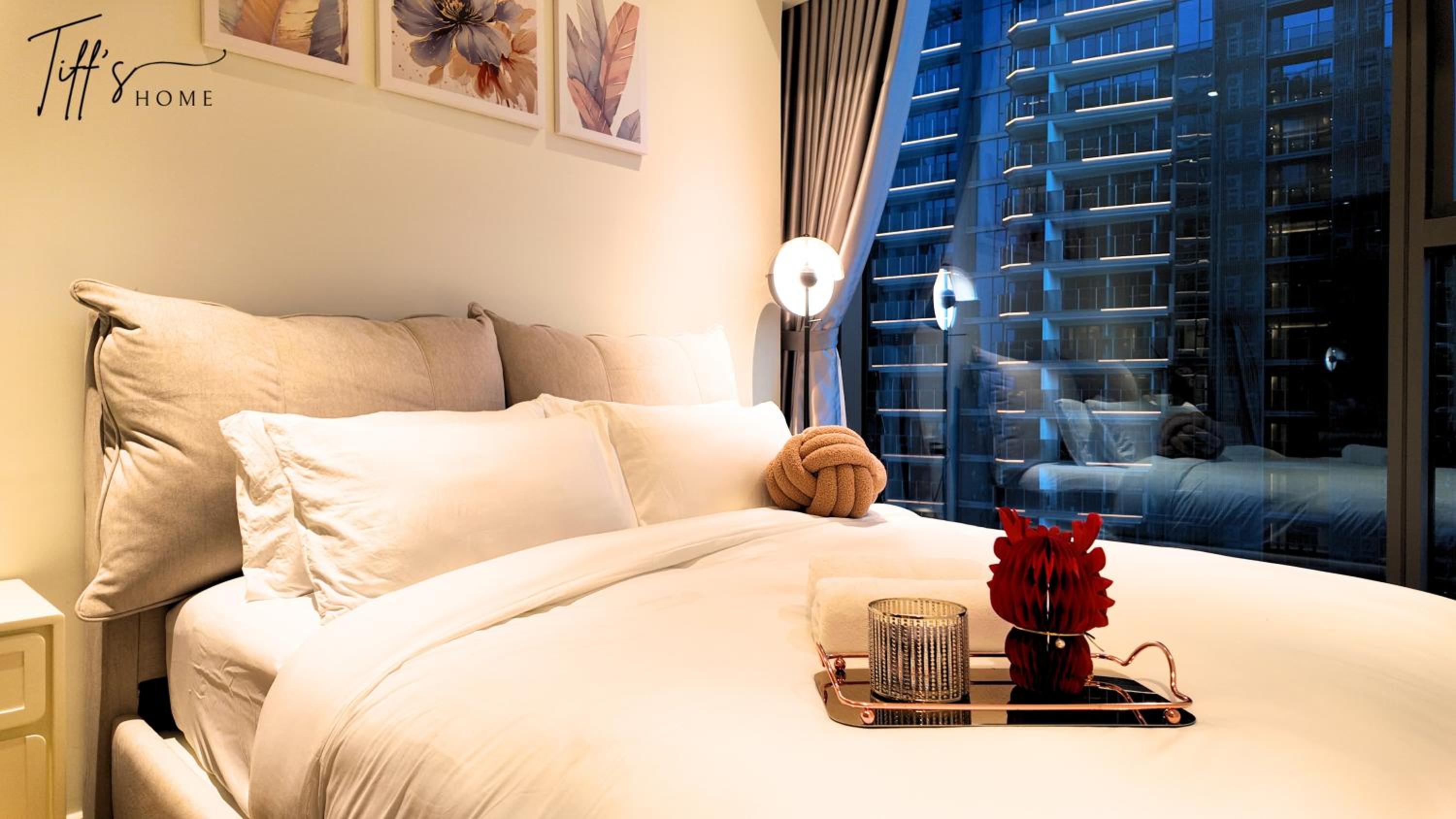Metropole Thu Thiem - Tiff's Opera Suite