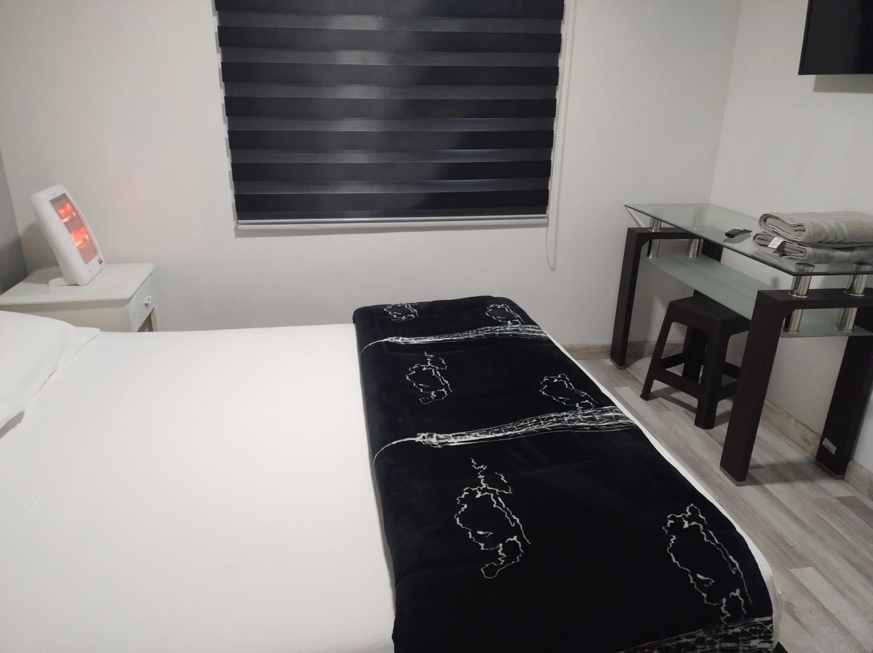 casa entera con estacionamiento