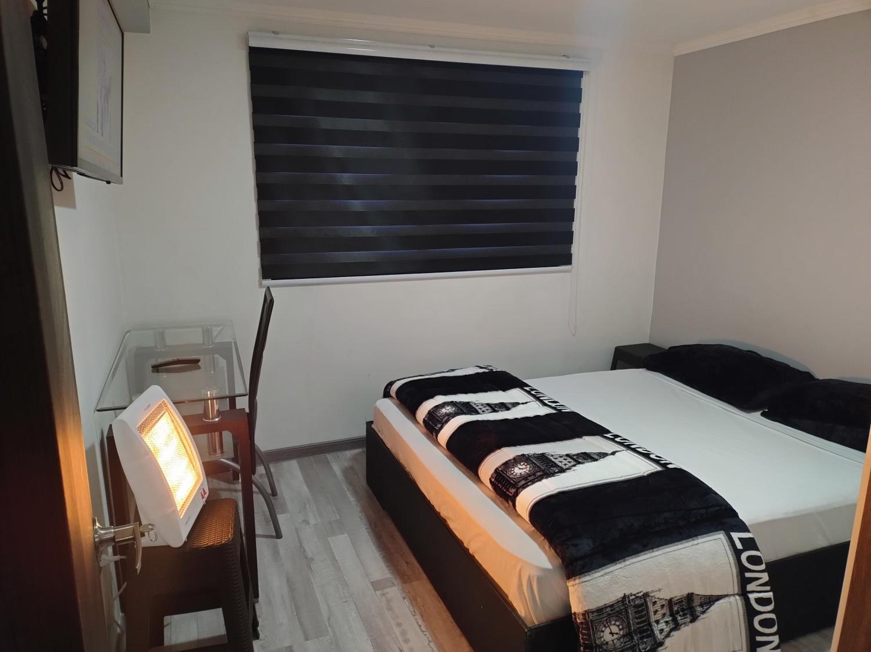 casa entera con estacionamiento