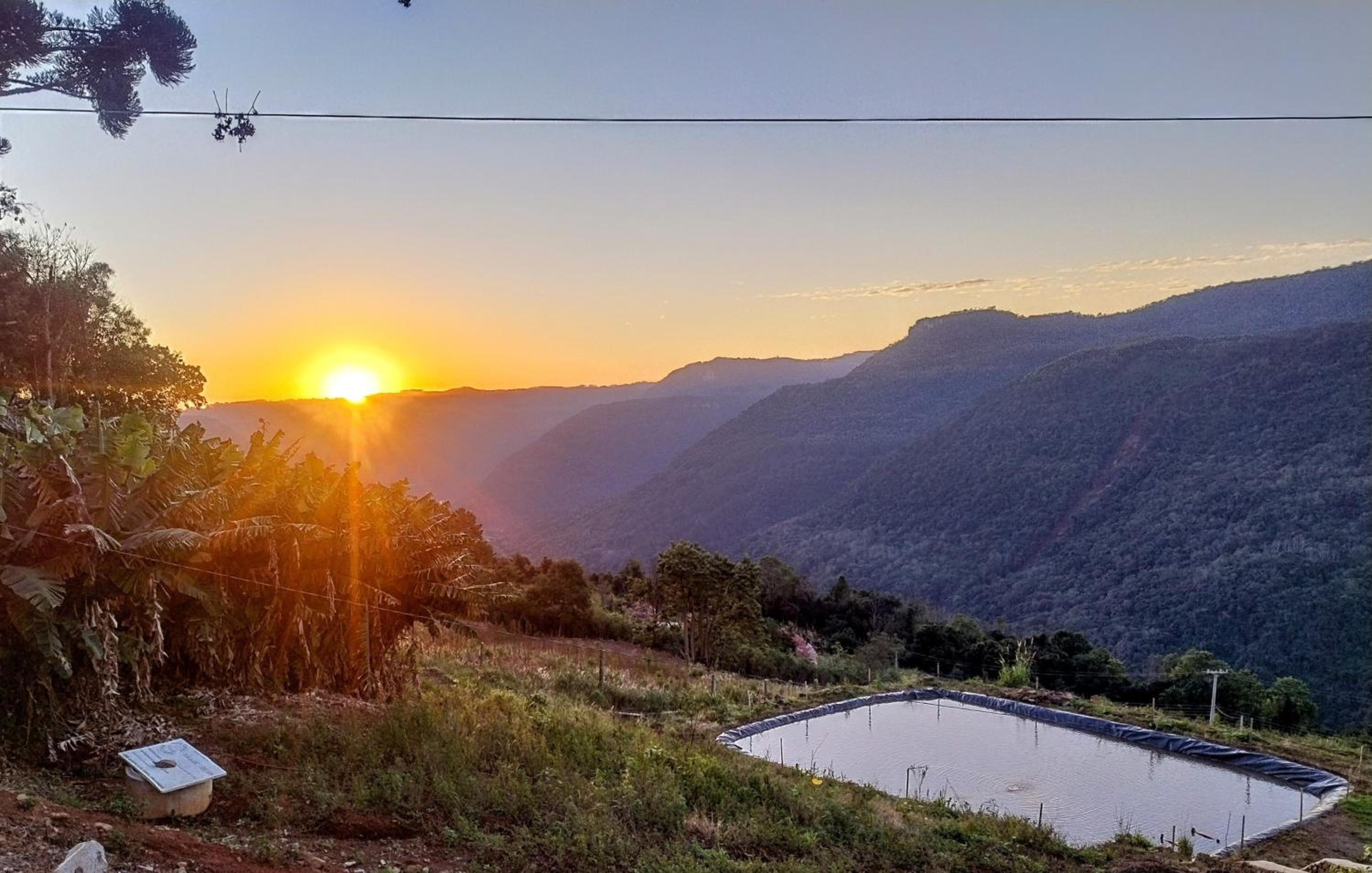 Chalé romântico com vista e banheira