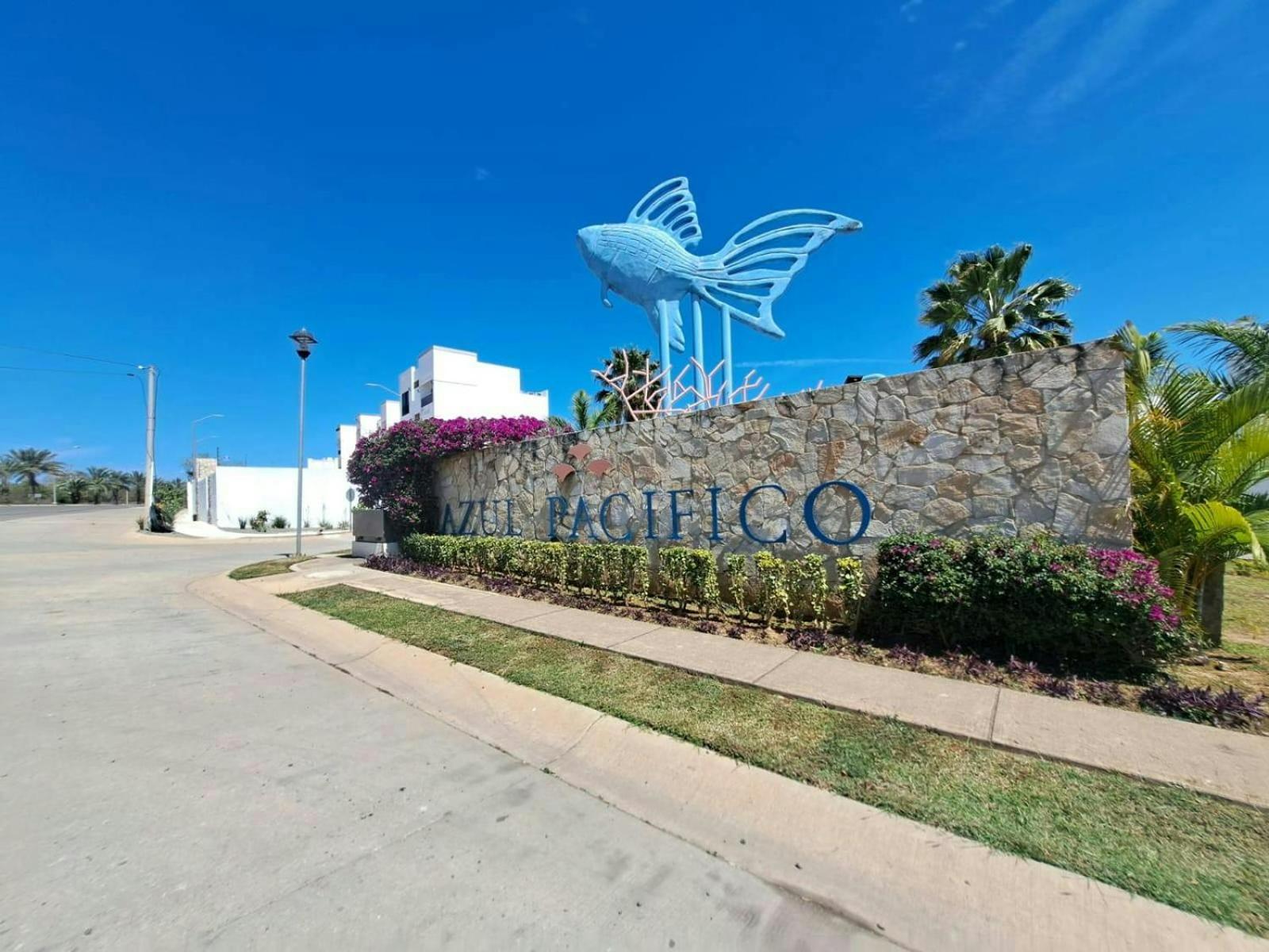 Promo-Pool-Sleep 6-Near Beach Water Park-Gated