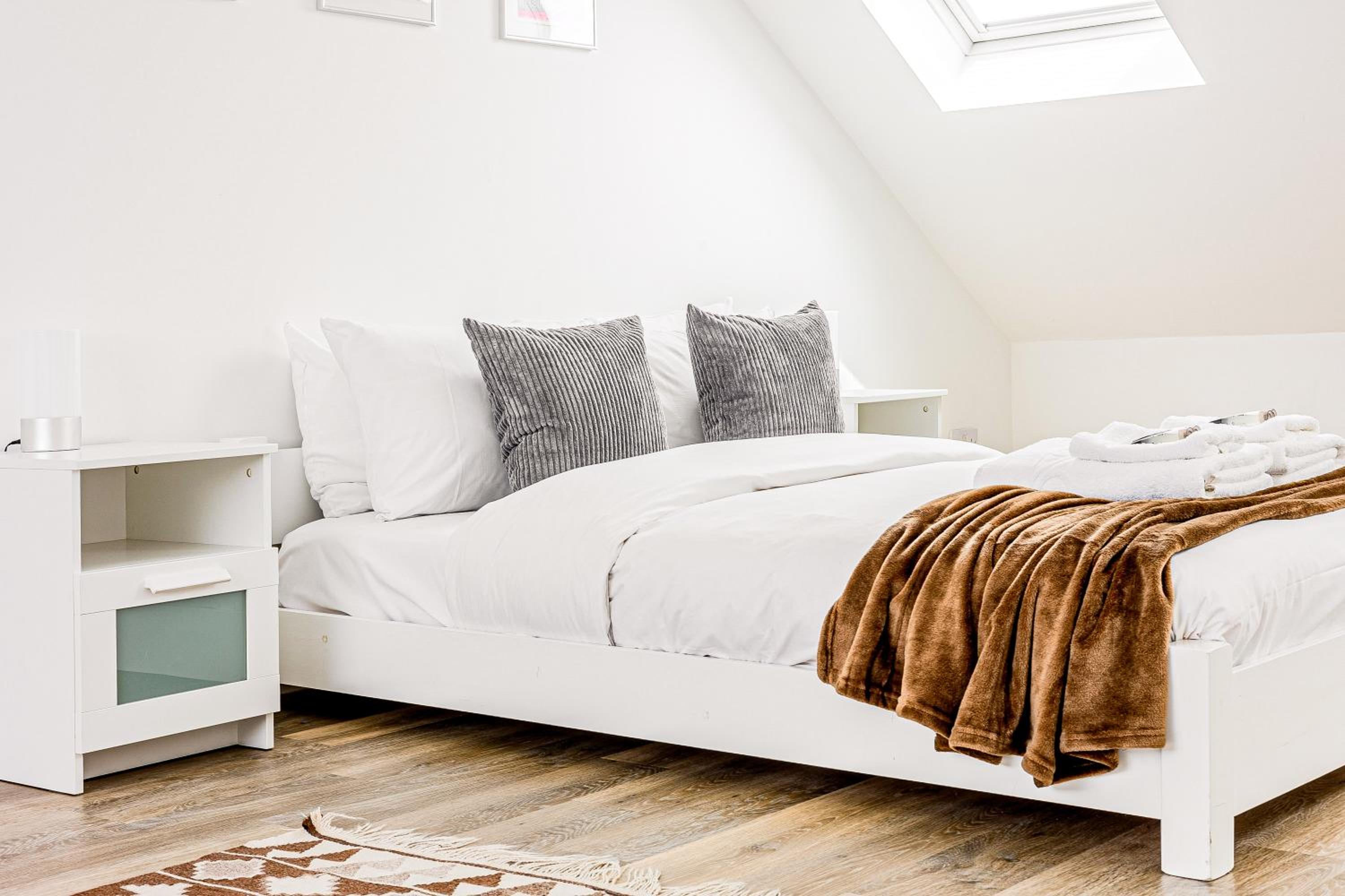 Central 3Story 3BR, Garden, 5min Holloway Rd Tube