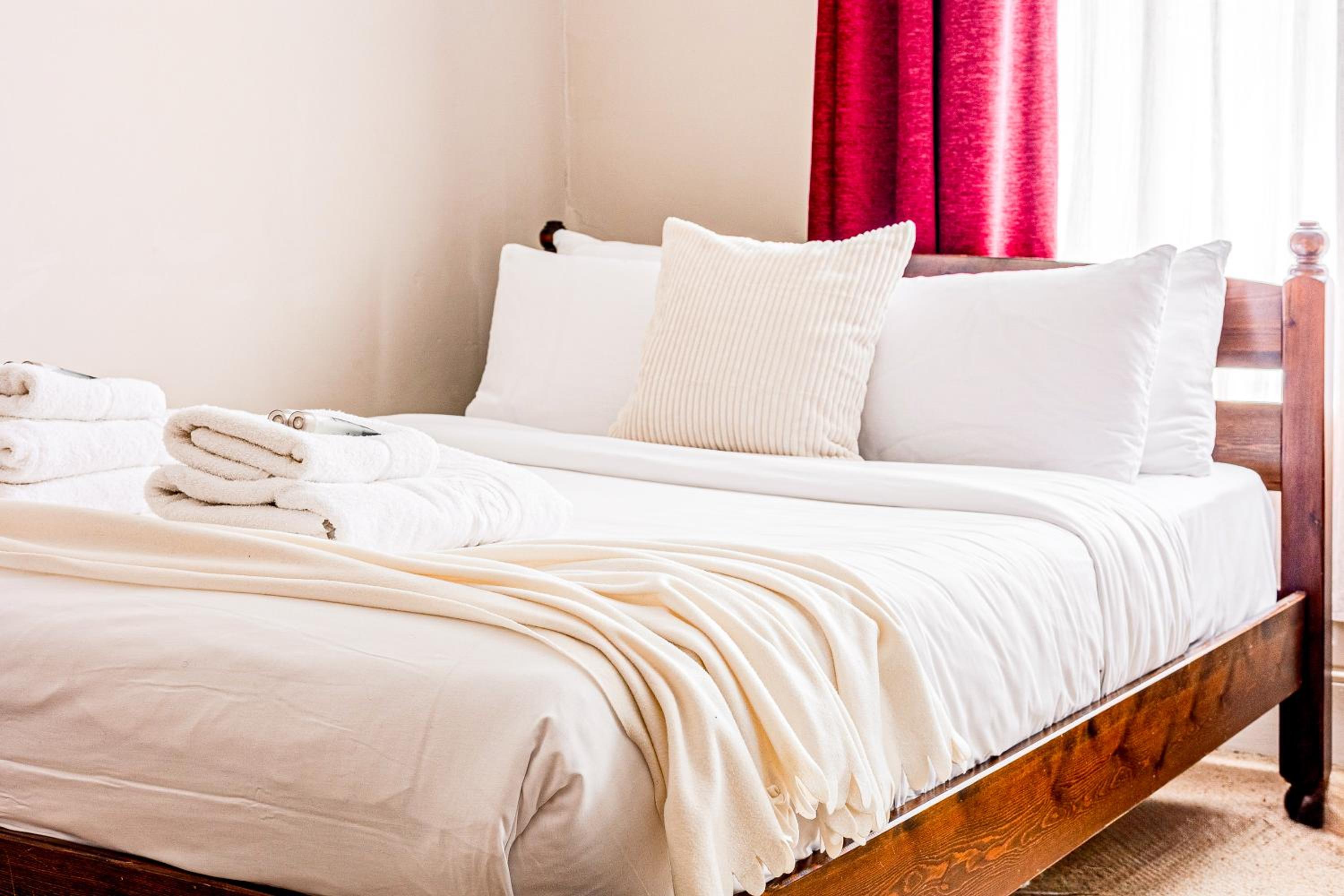 Central 3Story 3BR, Garden, 5min Holloway Rd Tube