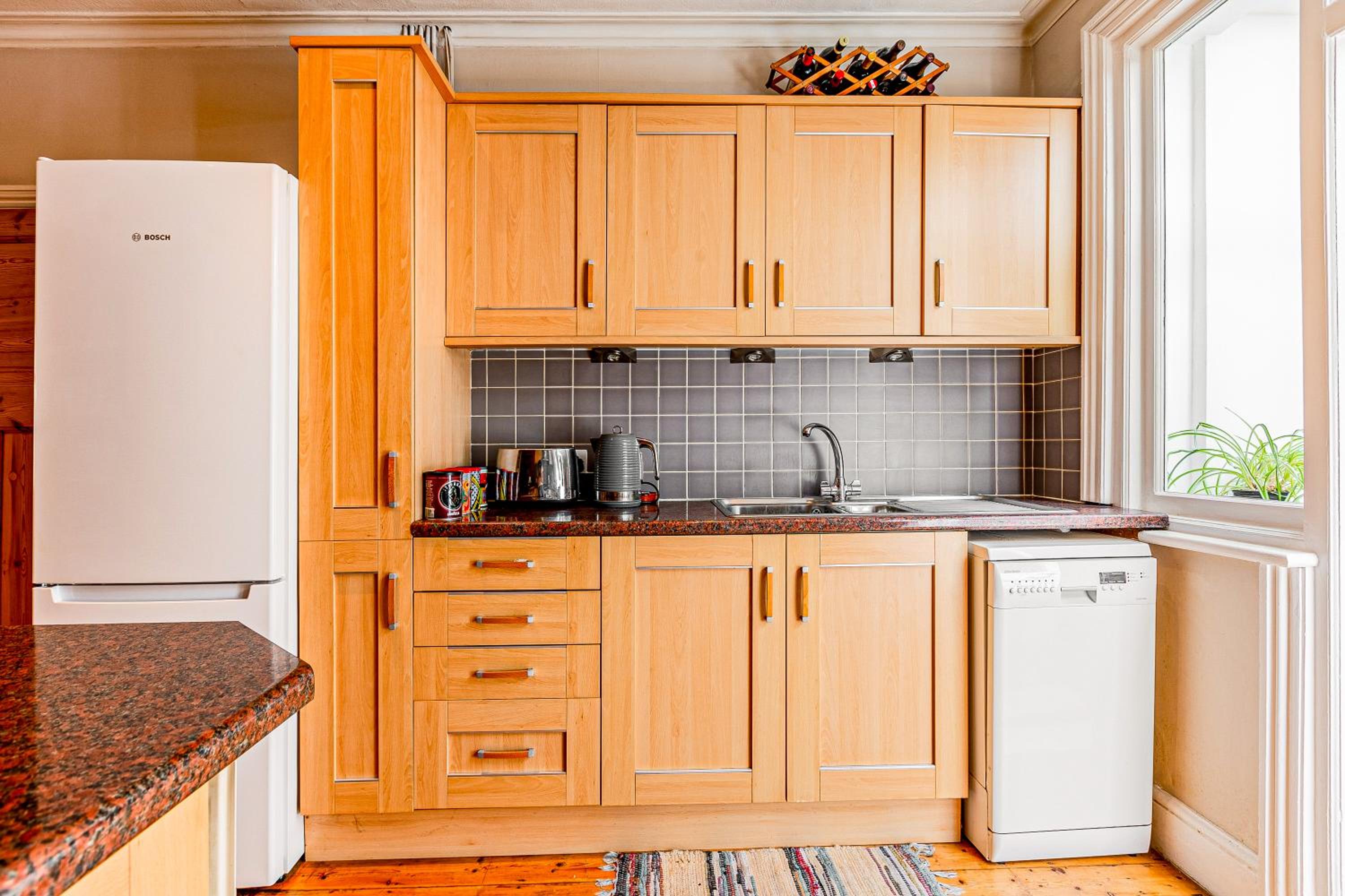 Central 3Story 3BR, Garden, 5min Holloway Rd Tube