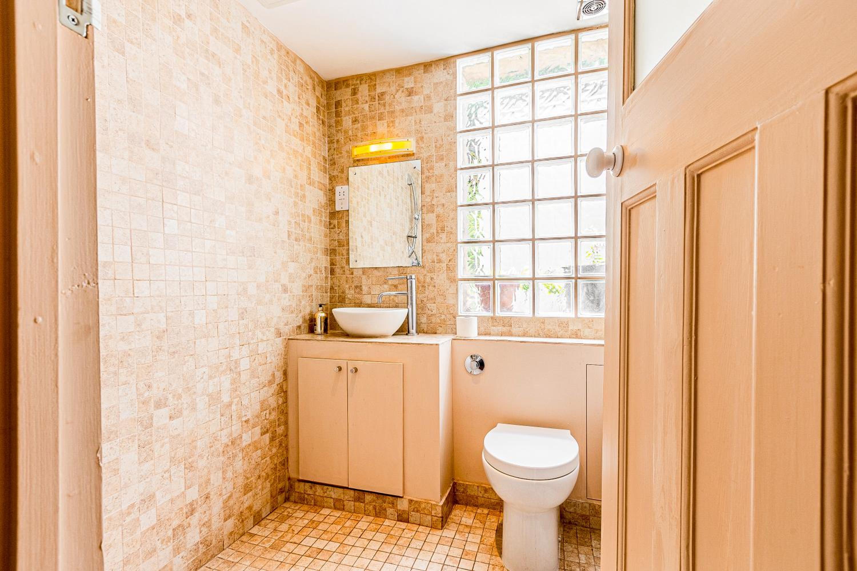 Central 3Story 3BR, Garden, 5min Holloway Rd Tube