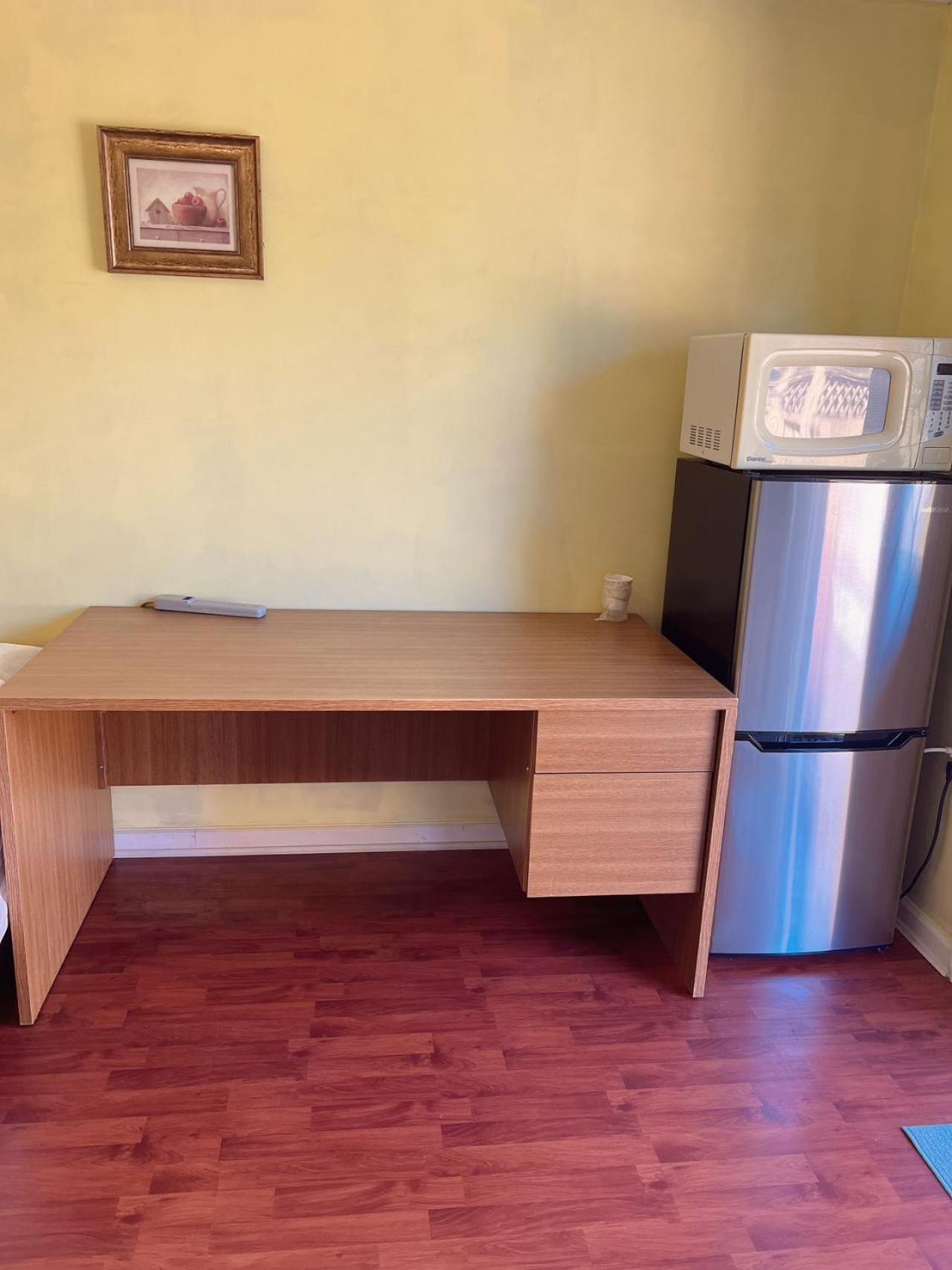 Cozy Room in Quiet Community Near Shopping Mall
