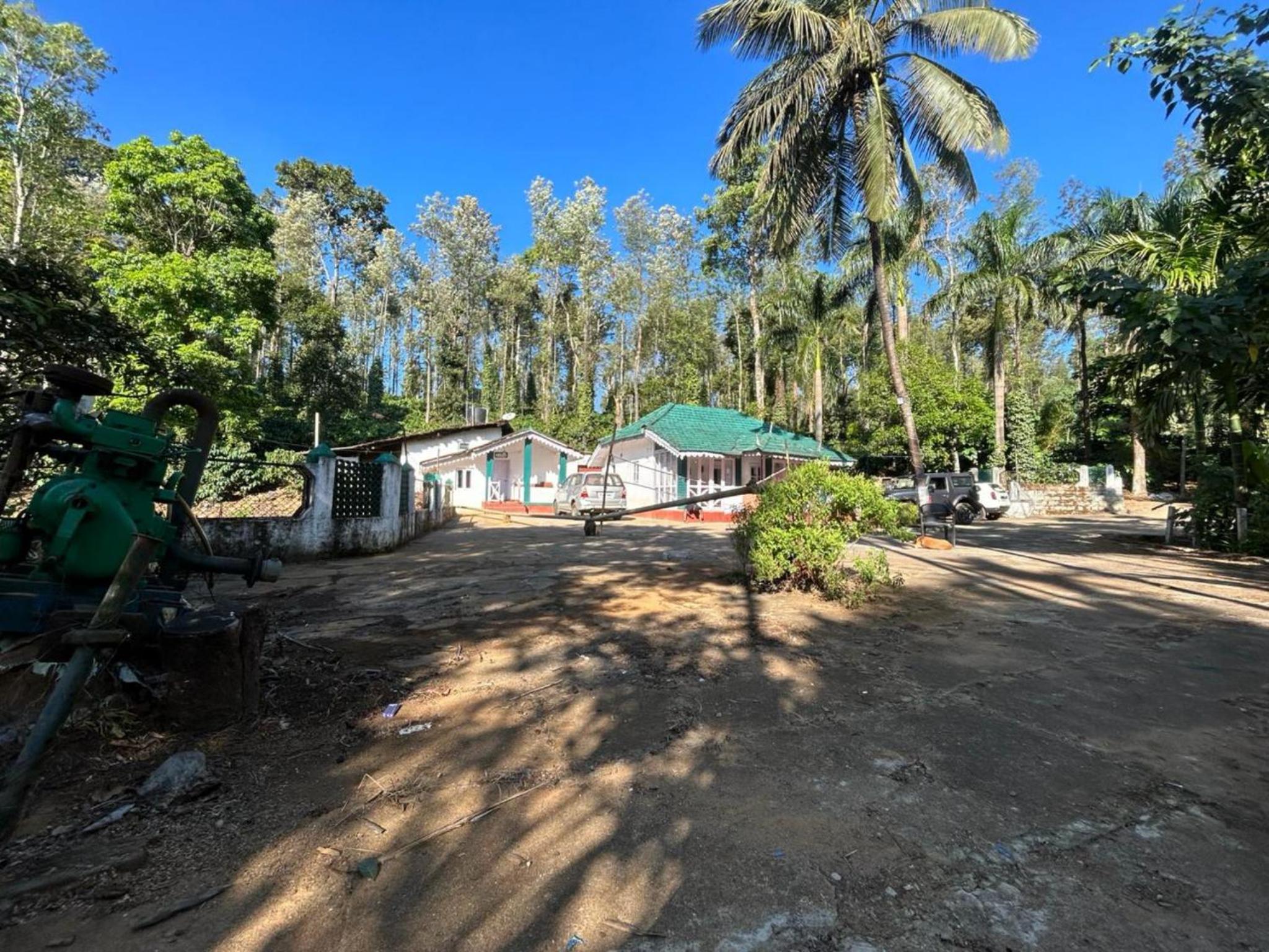 SUNSHEE estate HOMESTAY view 2