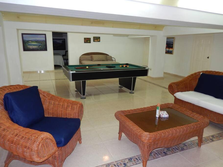 Beachfront villa with pool in Sosúa