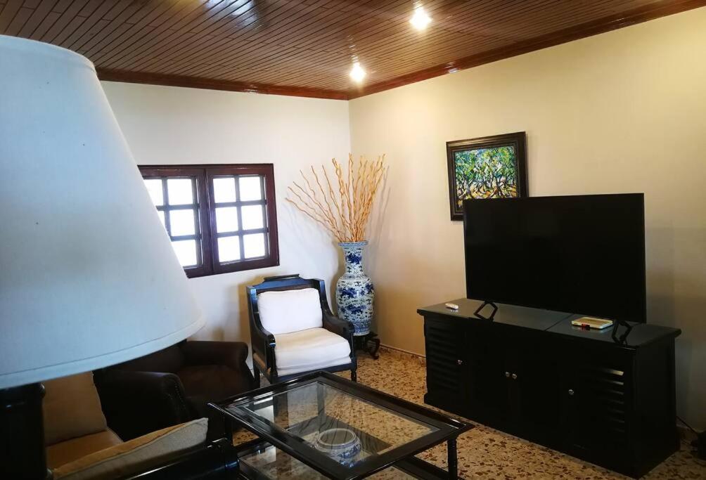 Beachfront villa with pool in Sosúa