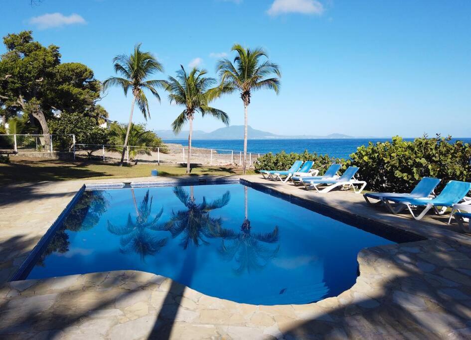 Beachfront villa with pool in Sosúa