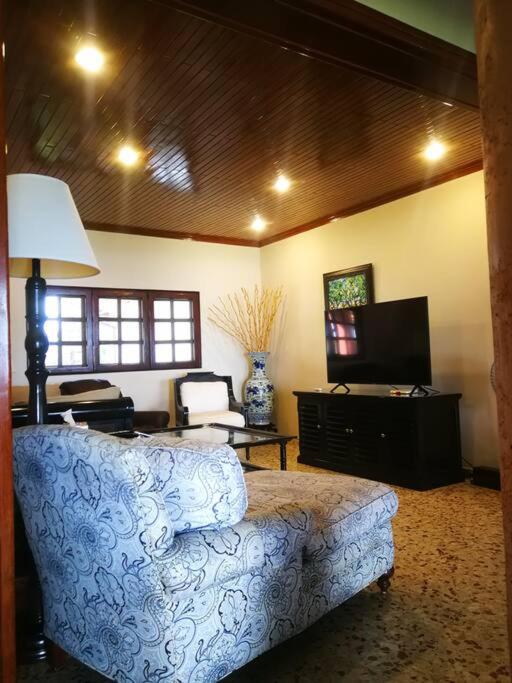 Beachfront villa with pool in Sosúa
