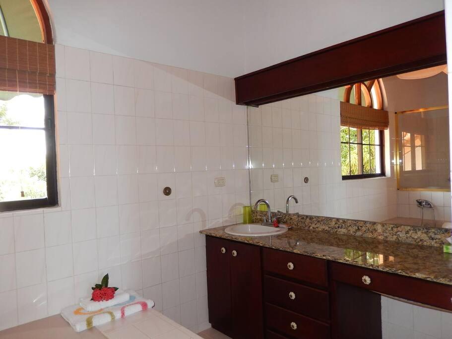 Beachfront villa with pool in Sosúa