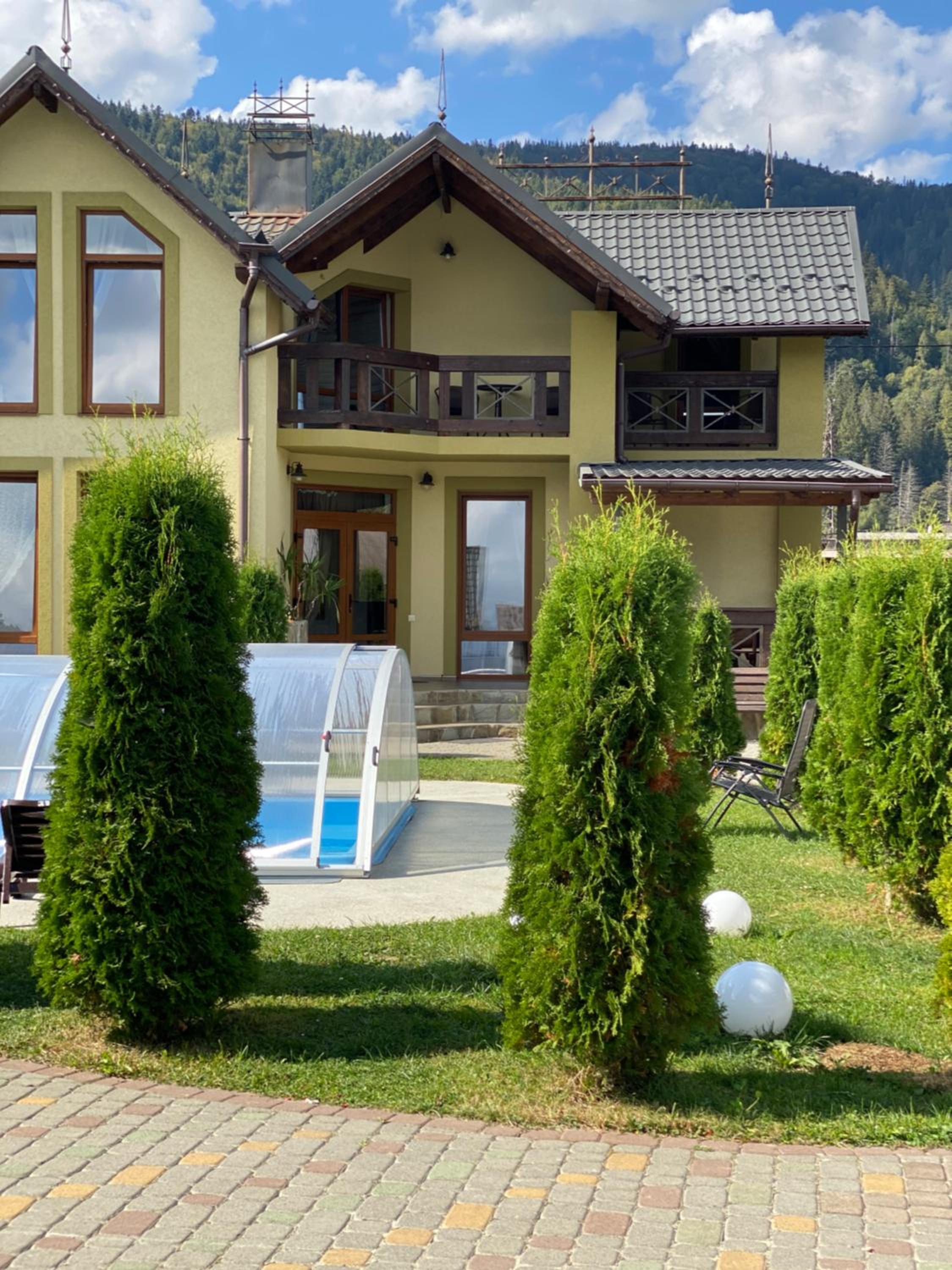 VIP House cottages view 2