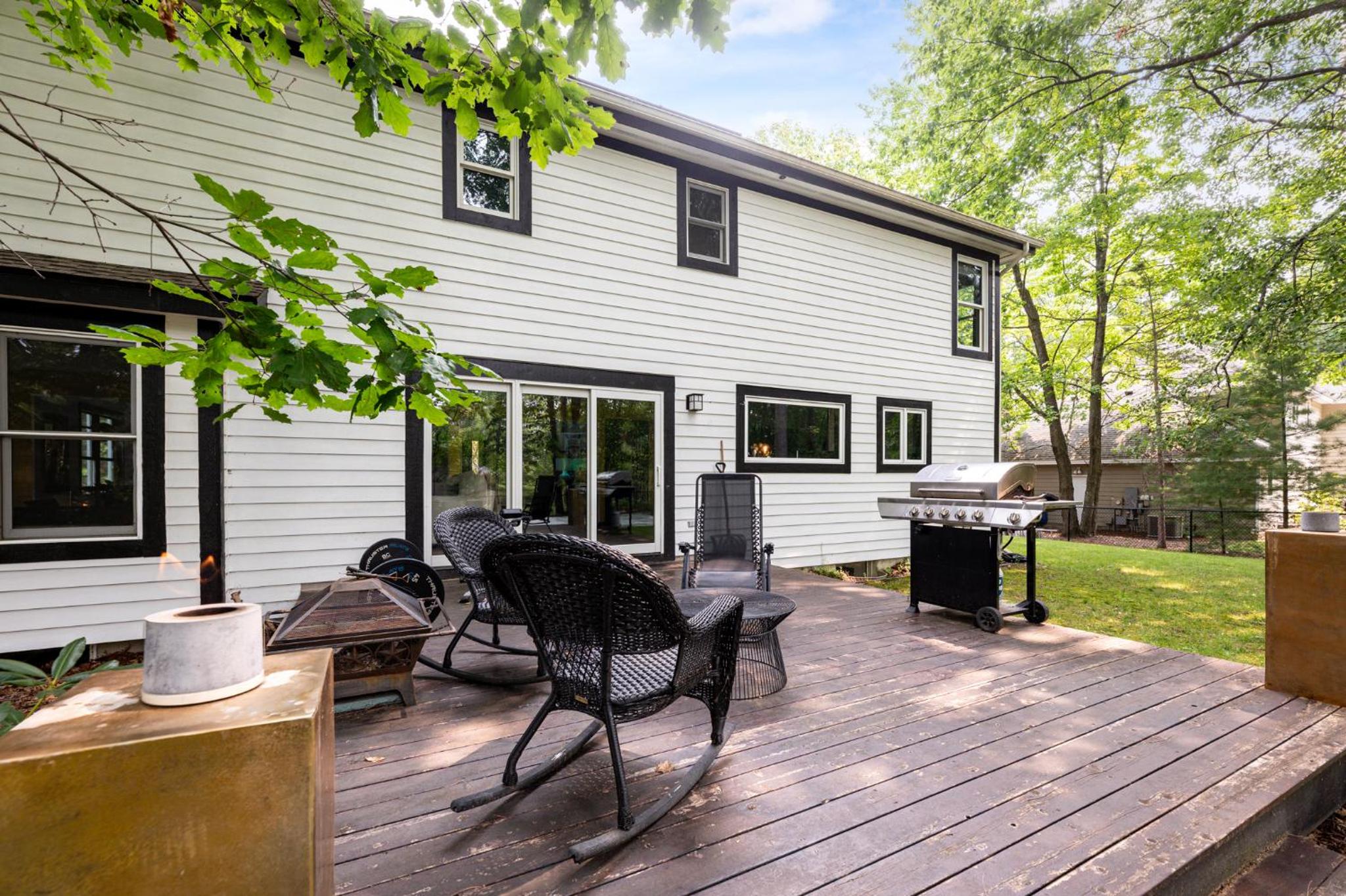 Peaceful Luxury Unique 3 BDR Home with Cinema Gym and more