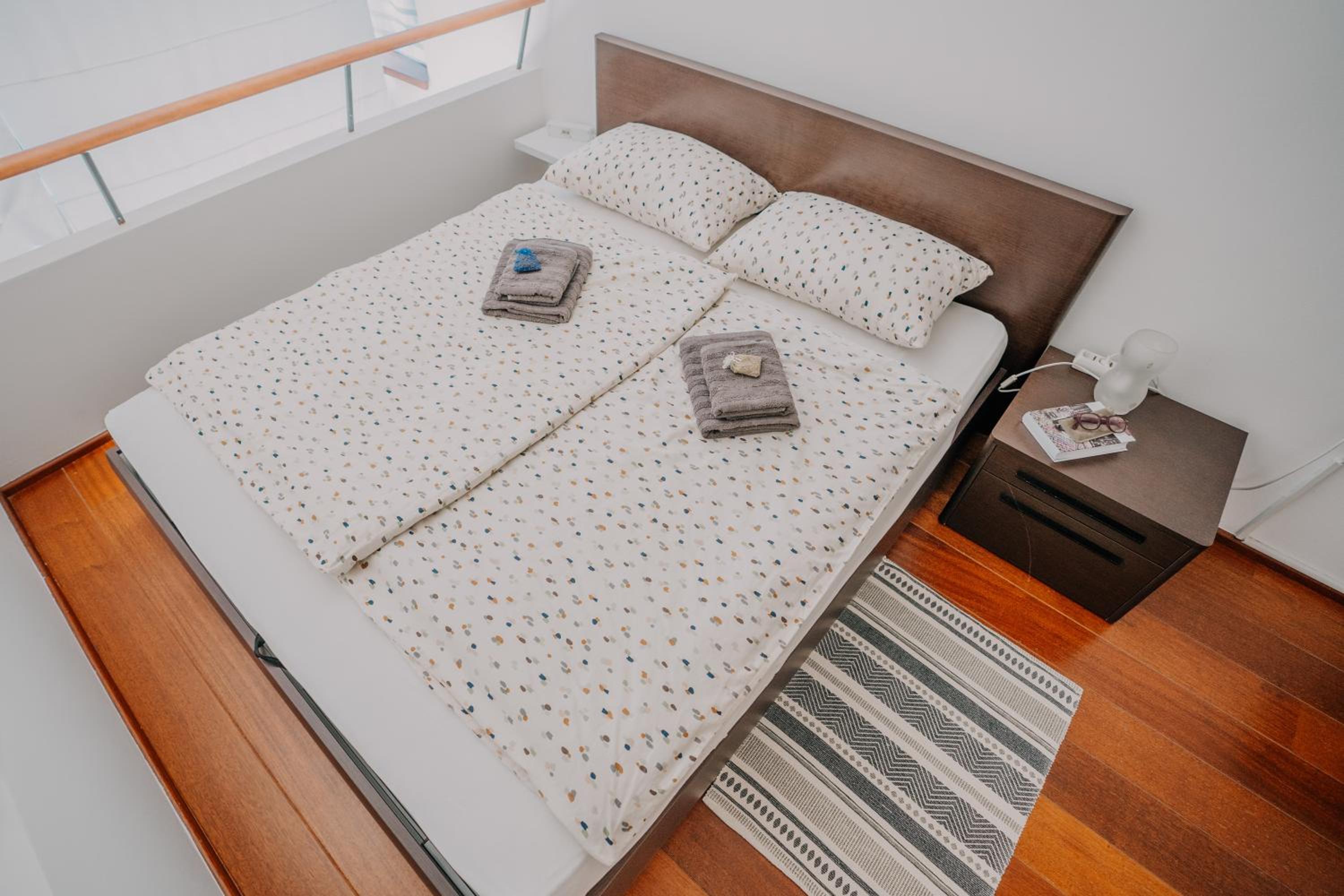Hedona Vineyard Apartments