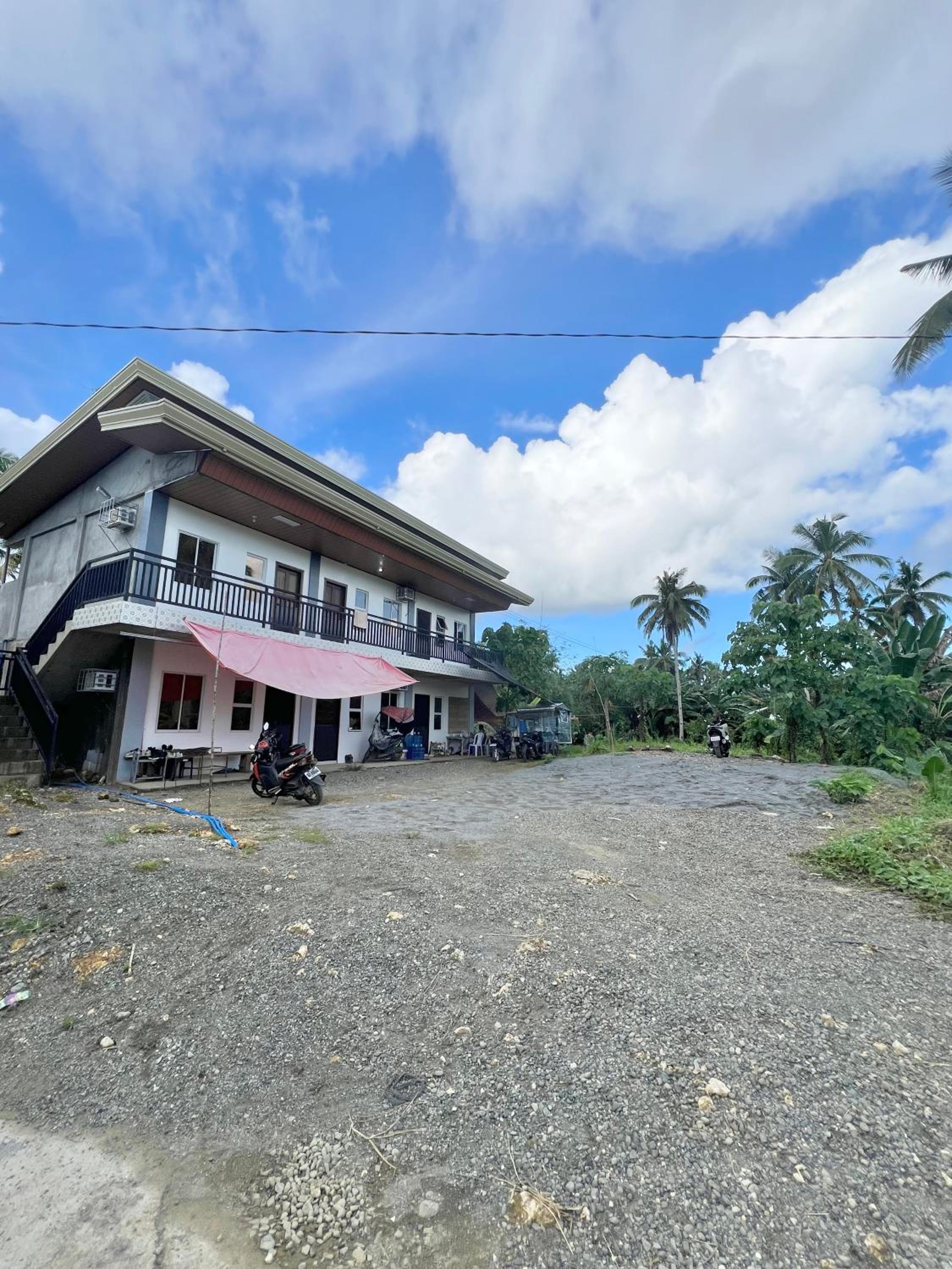 Affordable Apartelle 15mins to the Airport Airport & Sugba Lagoon-Triple Beagle Apartment view 5