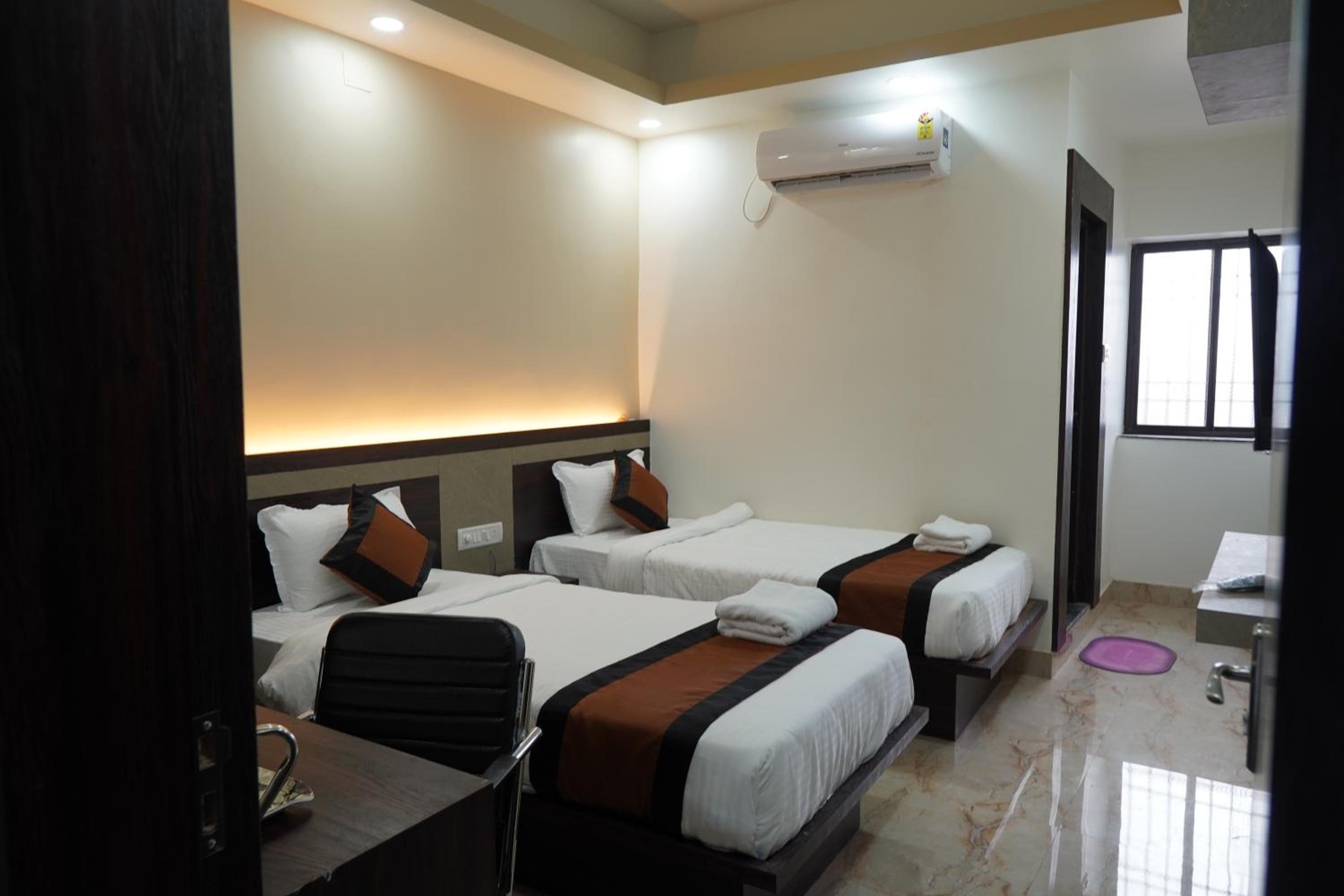 Oxy Hotel Anchor view 2