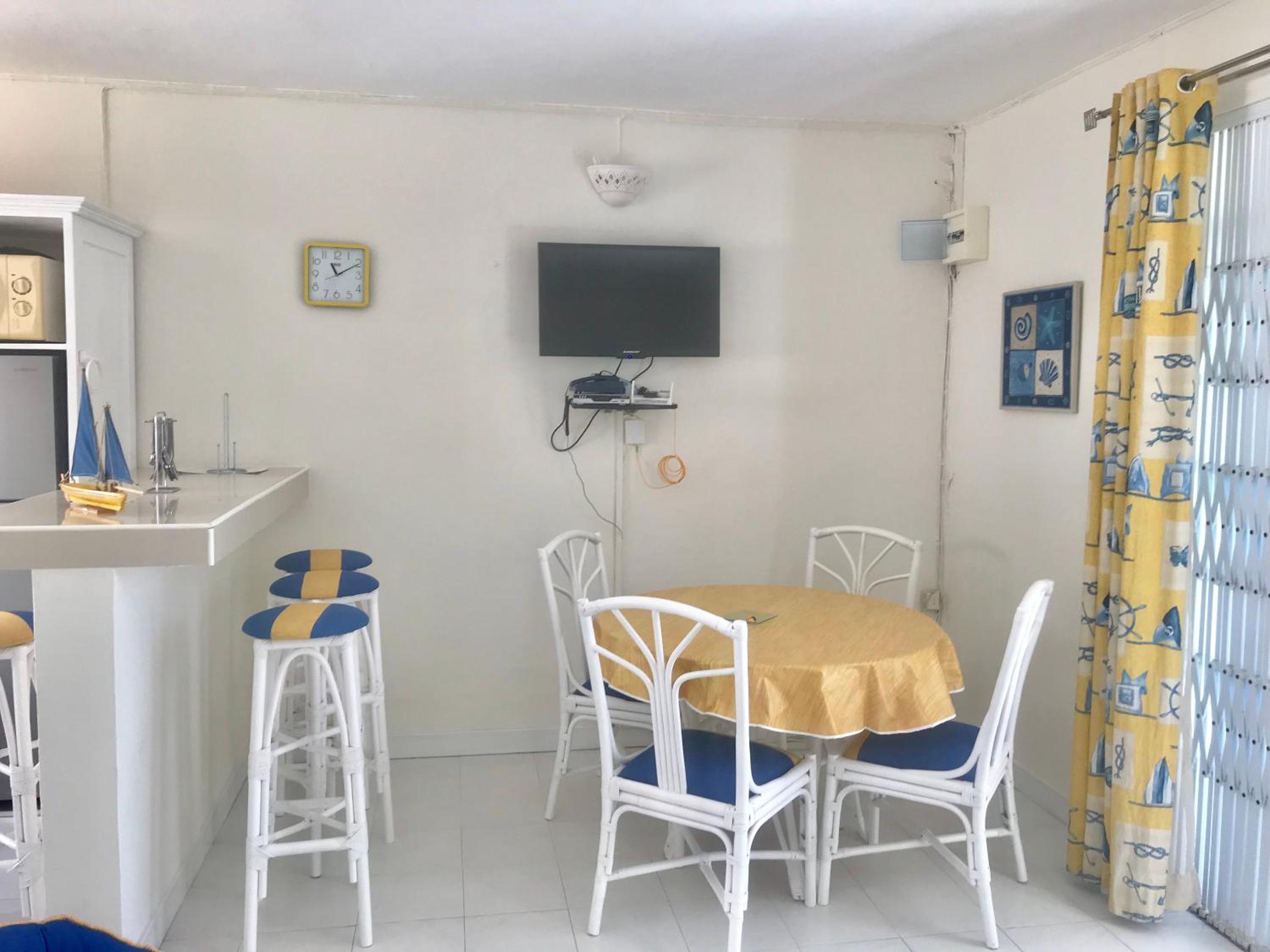 Charming Apartment, Pereybere, Terrace