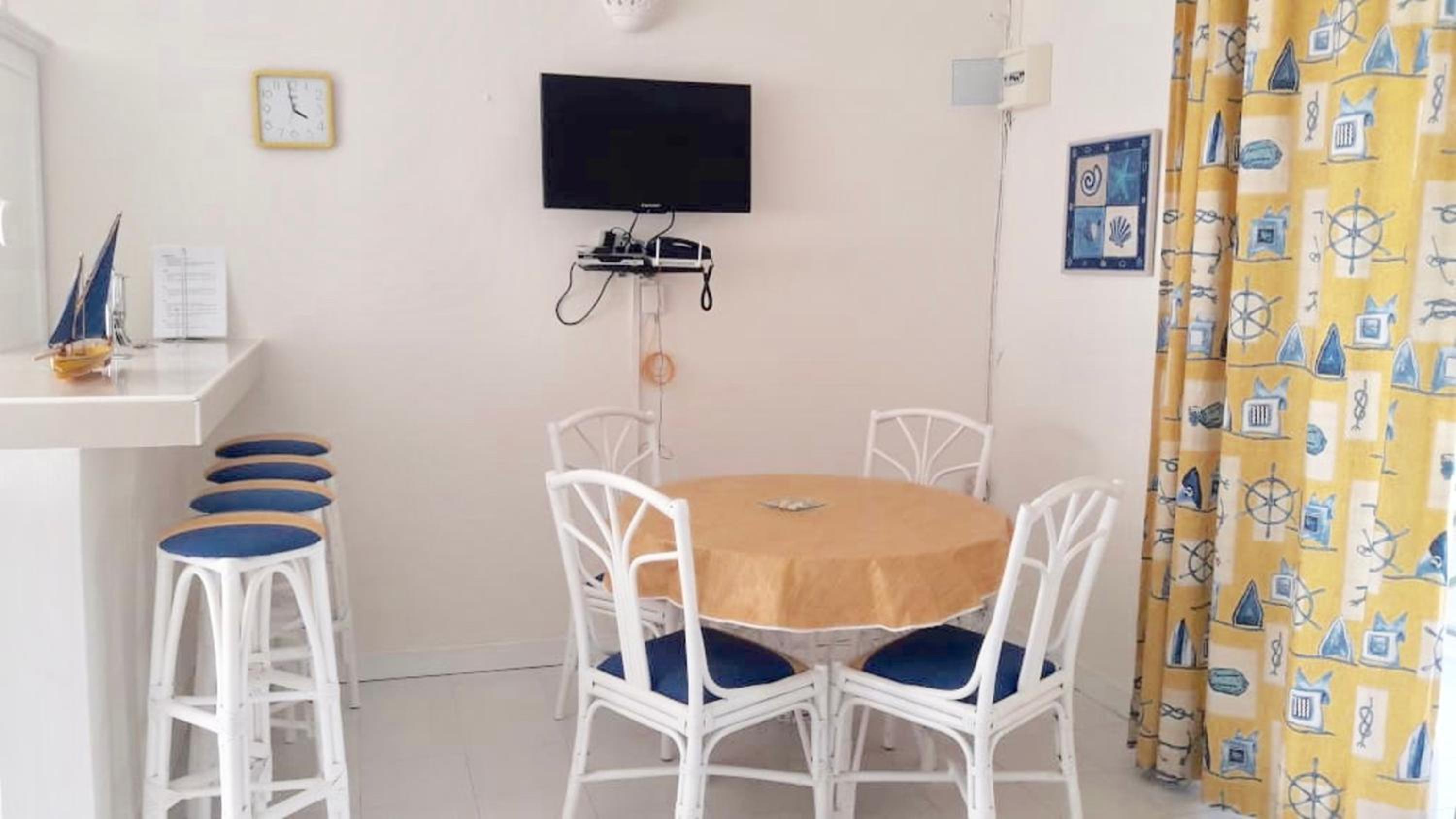 Charming Apartment, Pereybere, Terrace