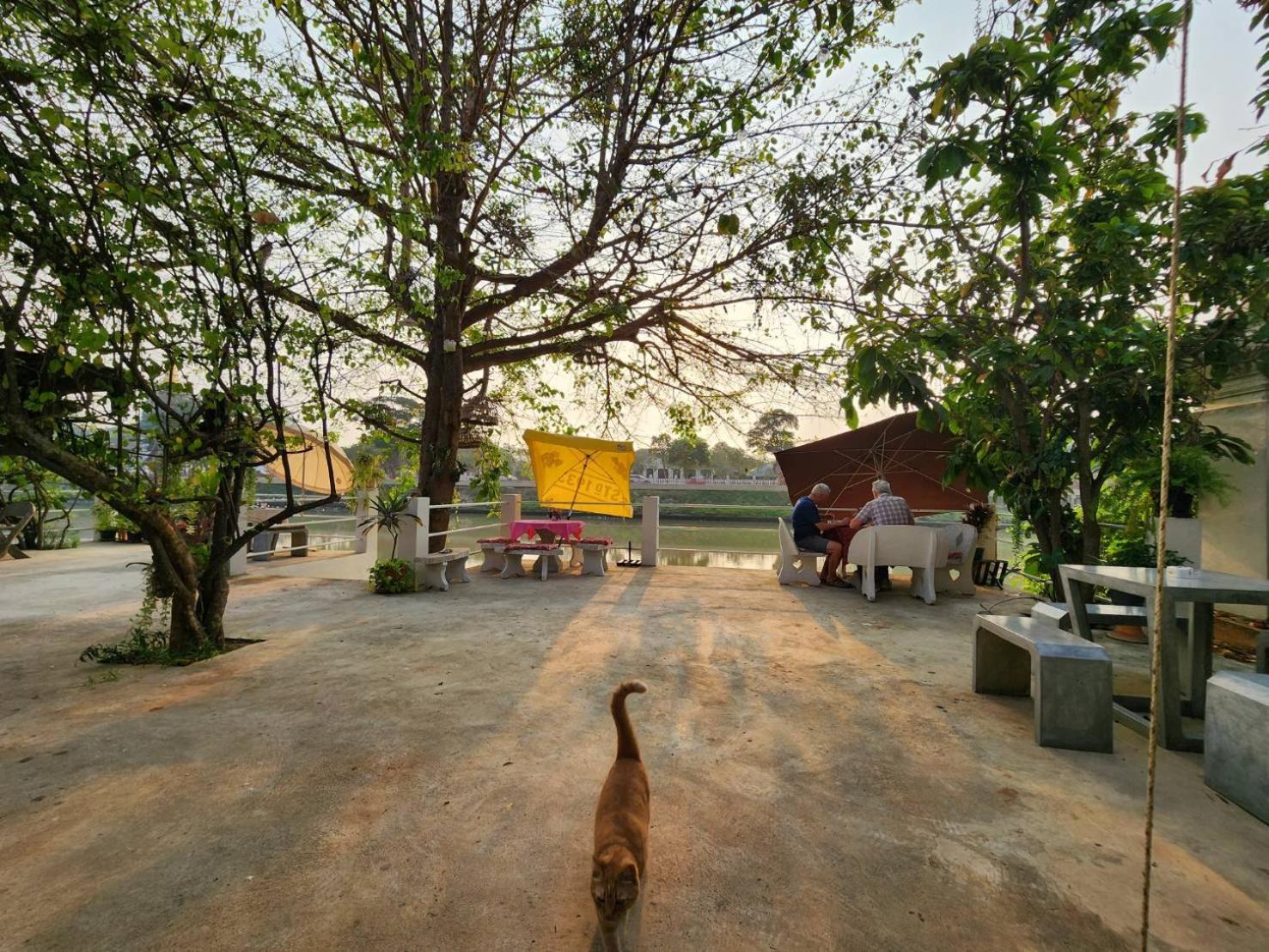 Loy Manee House
