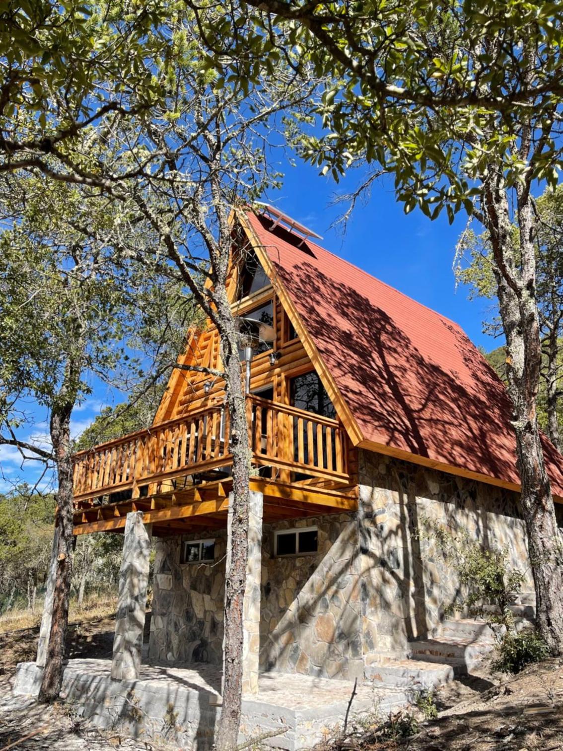 Glamping MORET Cabaña Alpina M2 view 2
