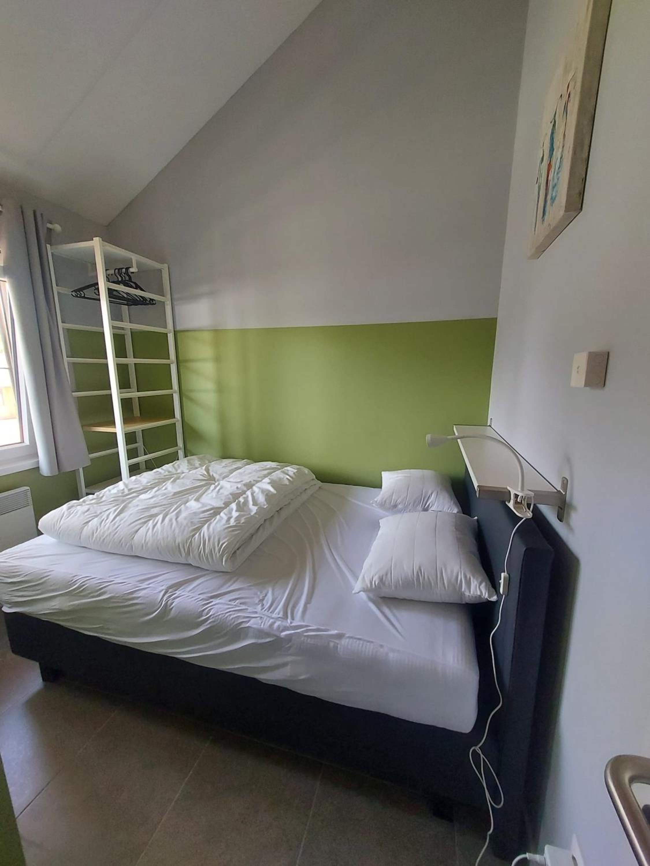 Comfortable chalet in Somme-Leuze with pétanque court
