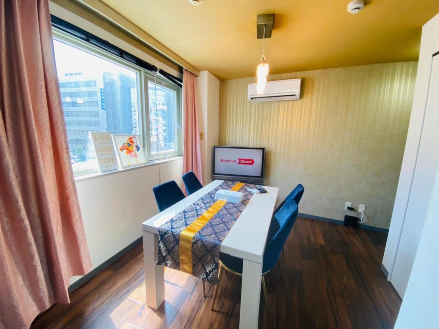 Premier Stay NAMBA なんば駅徒歩3分 3 mins walk from Namba Station 7rooms table 2baths 4toilets Osaka