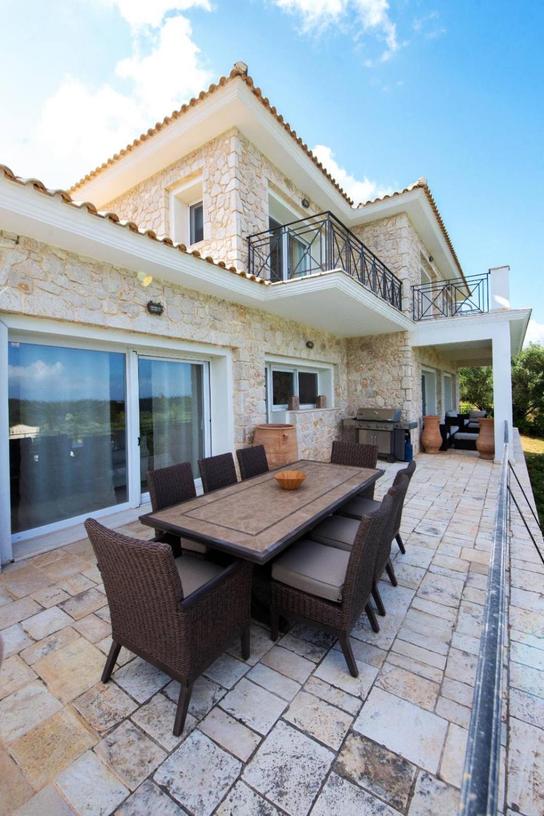 Villa Balatsinos