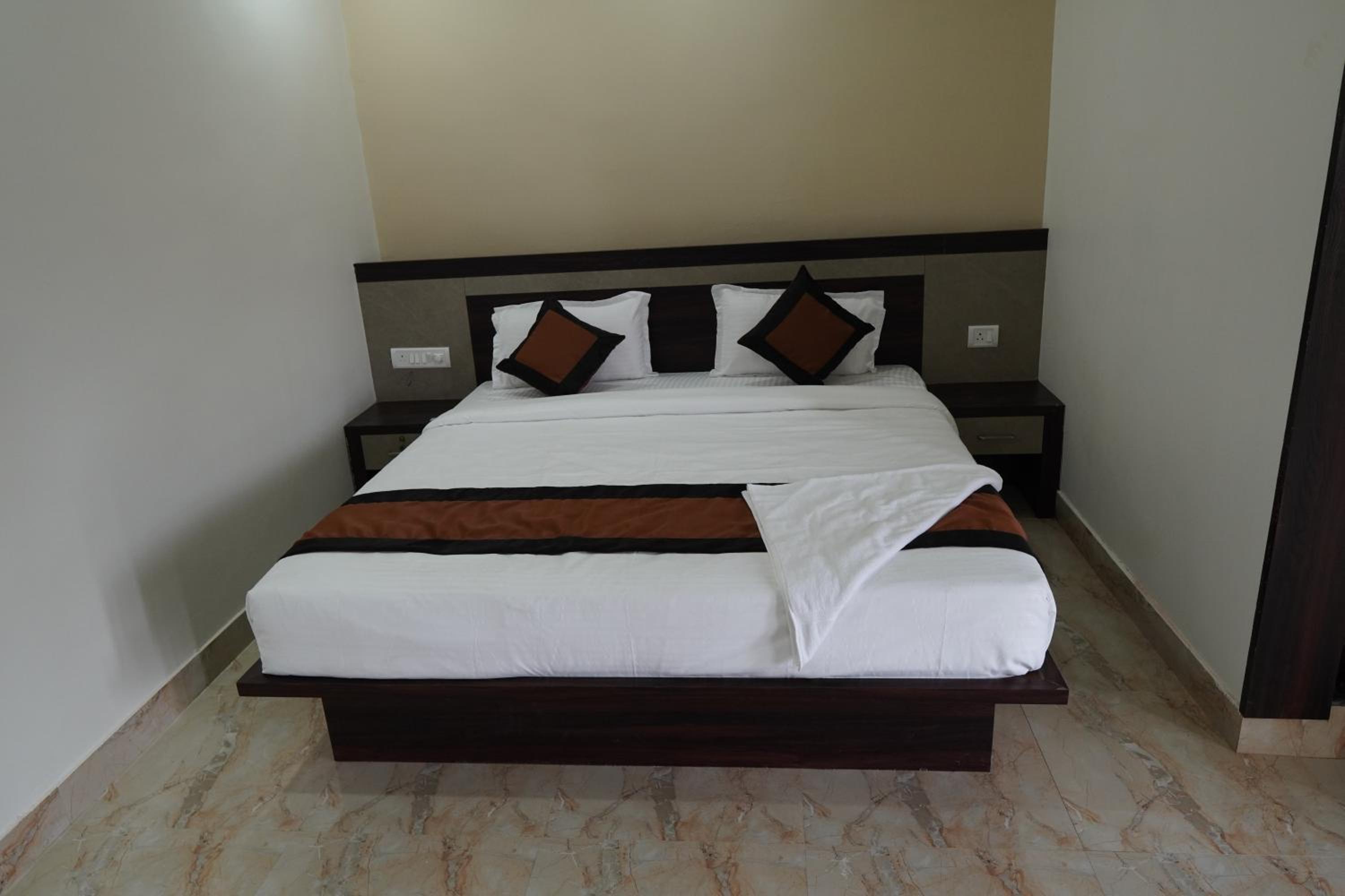Oxy Hotel Anchor view 4
