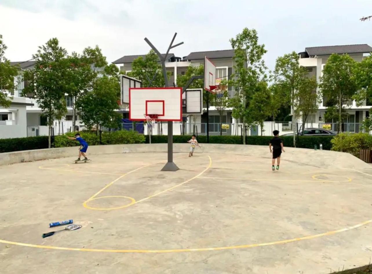 5BR Semi-D Kuala Selangor 30 Guests Big Yard photo 8